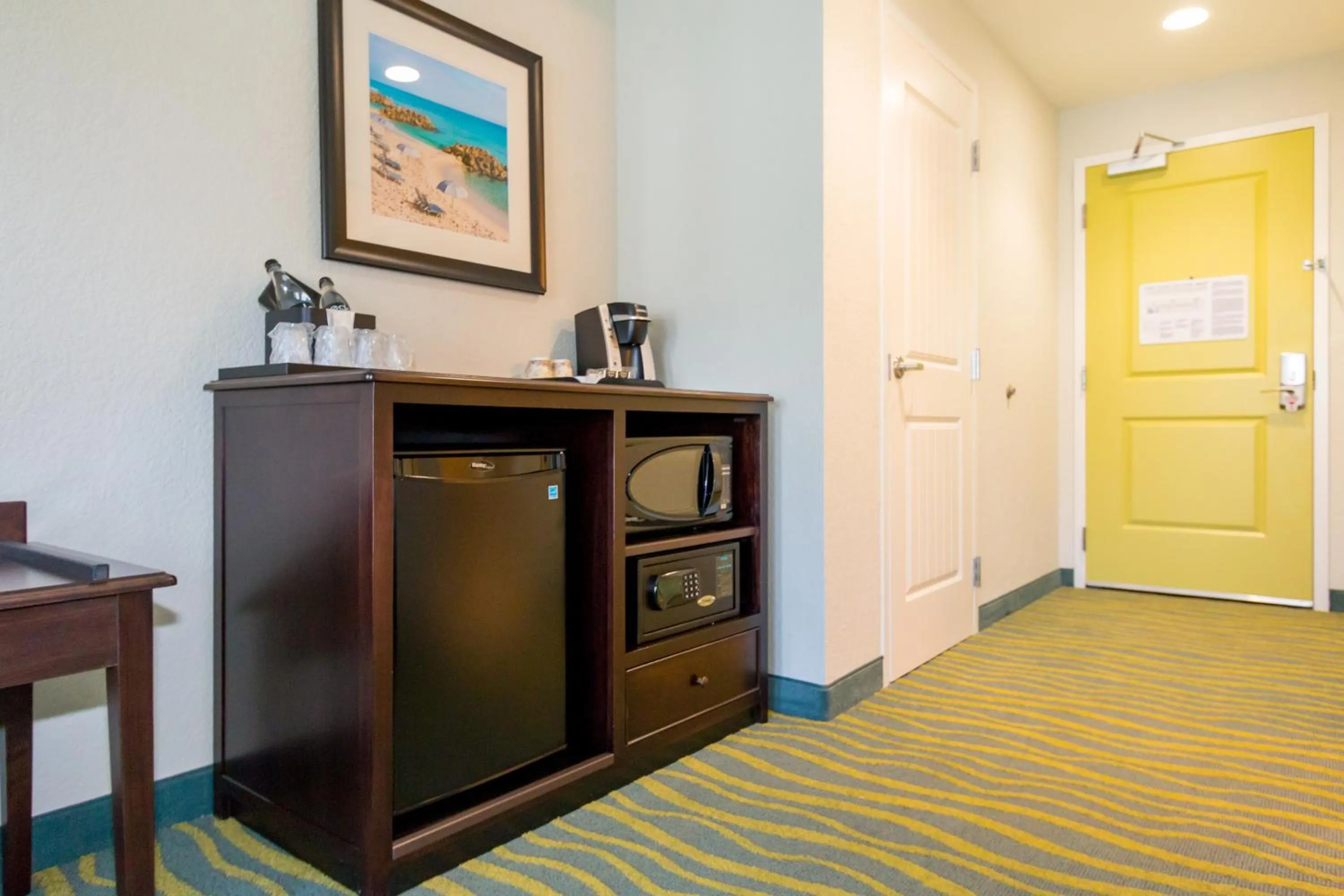 Queen Room with Pool View in Edge Hotel Clearwater Beach