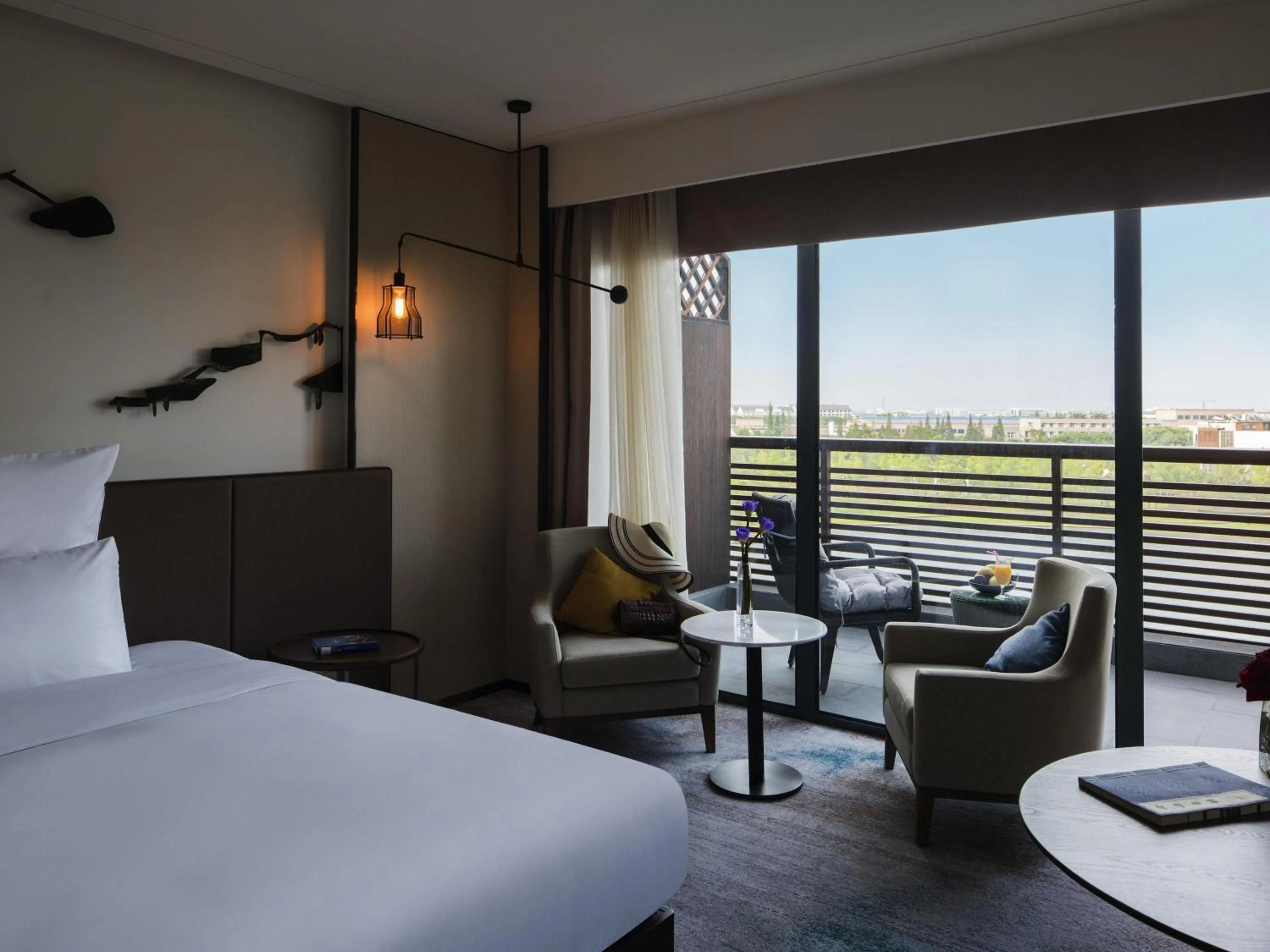 Deluxe Executive Twin Room with Park View - Lounge Benefits in Pullman Zhouzhuang