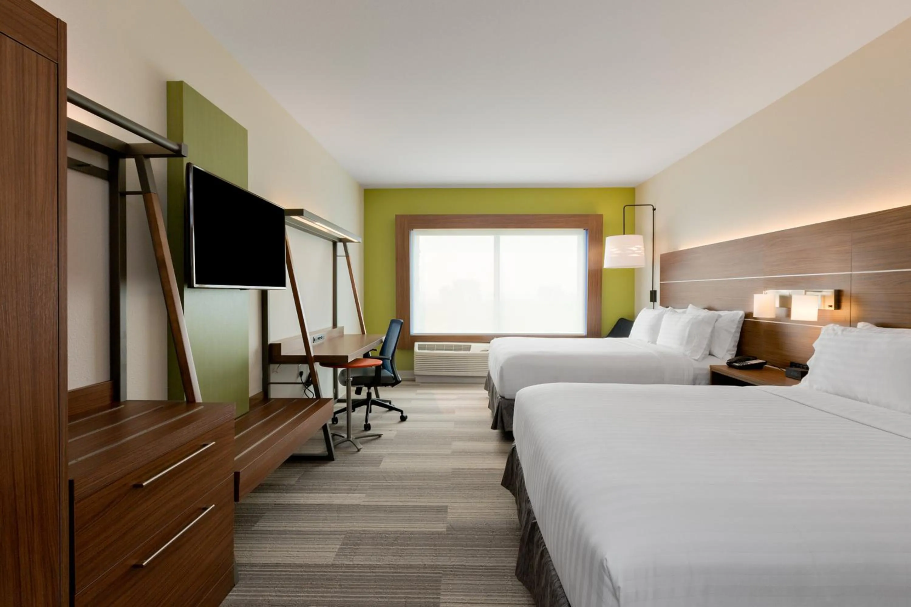 Standard Room with Two Queen Beds in Holiday Inn Express & Suites - Prosser - Yakima Valley Wine by IHG
