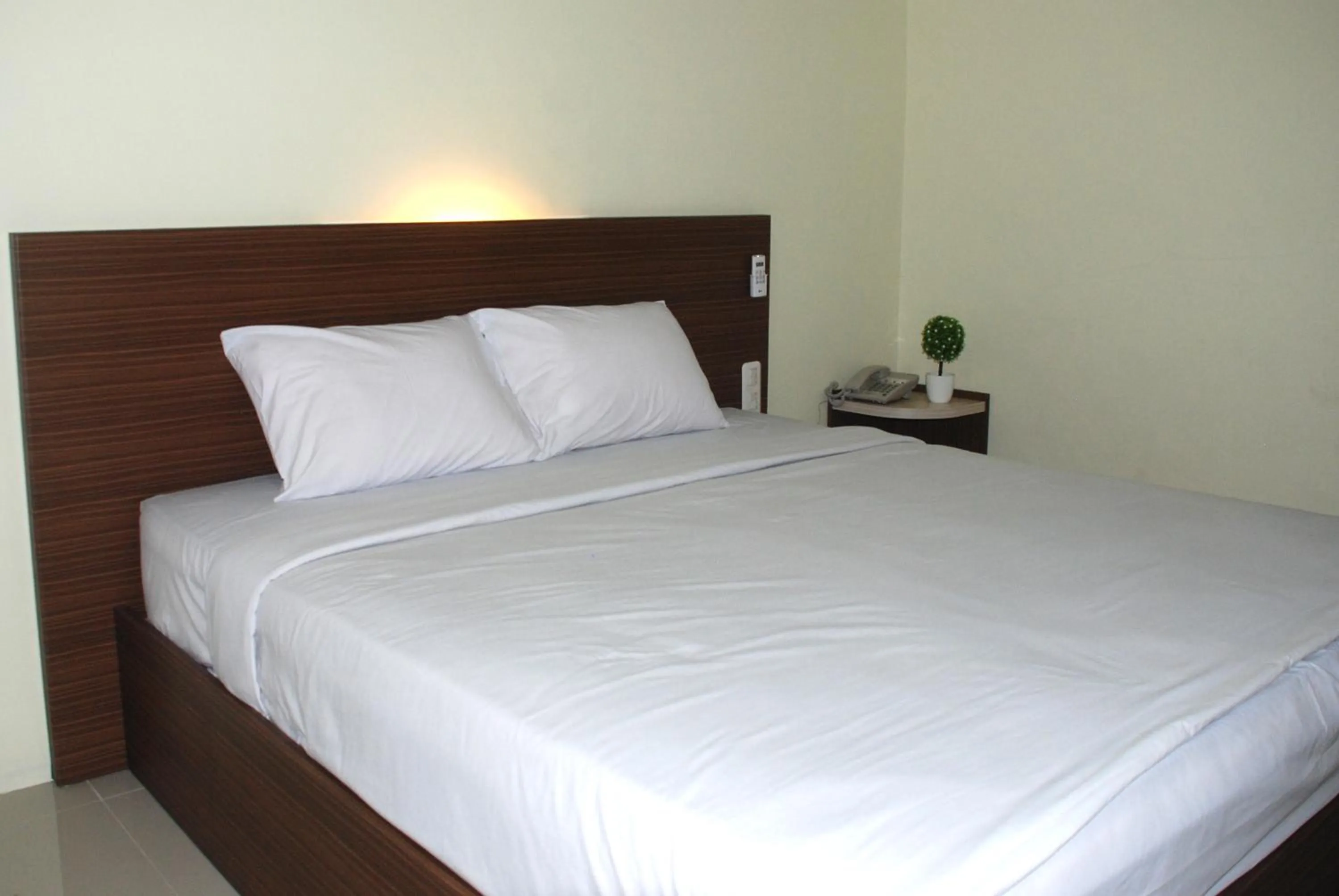 Deluxe Double Room in Avon's Residence