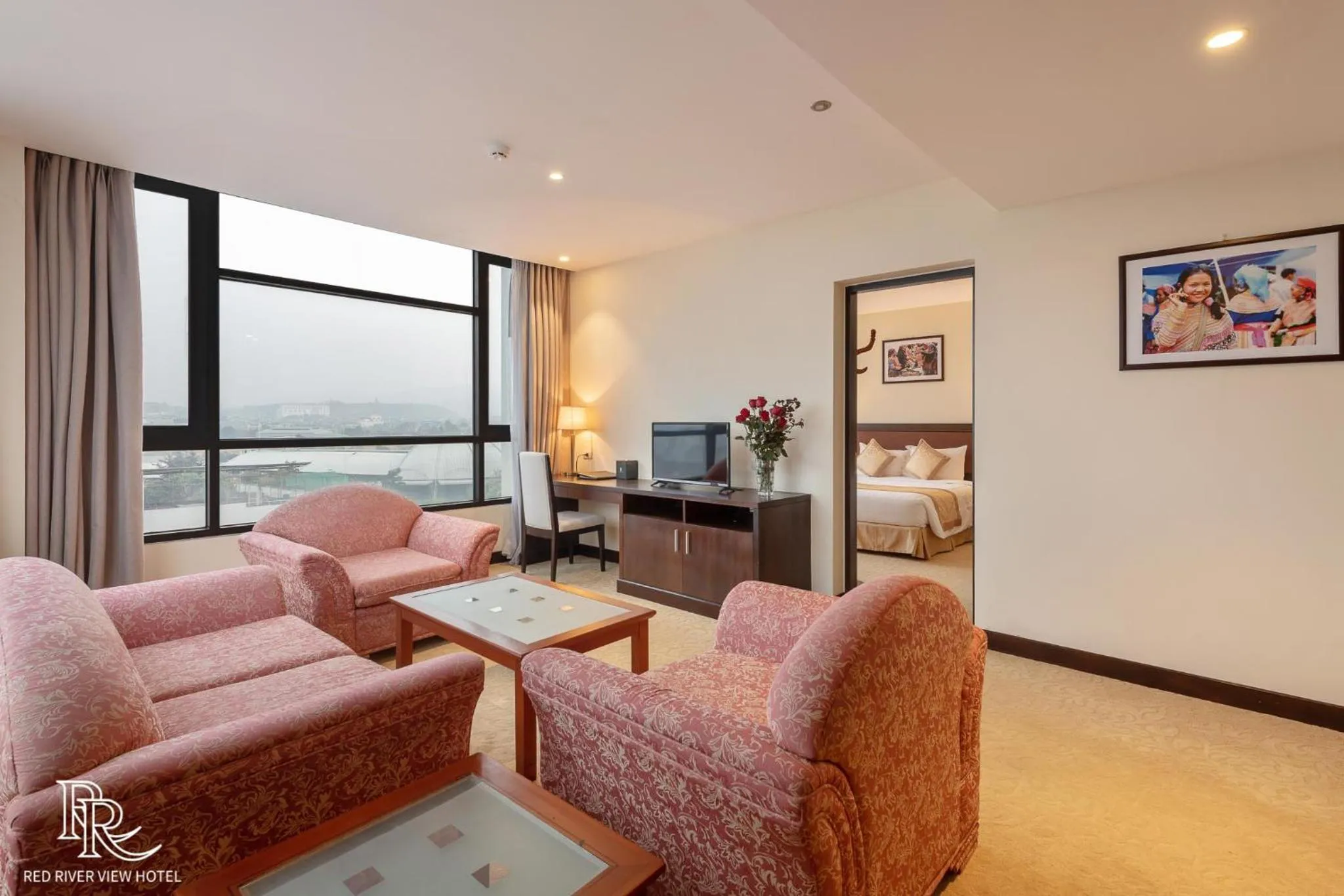 Deluxe Suite in Red River View Hotel