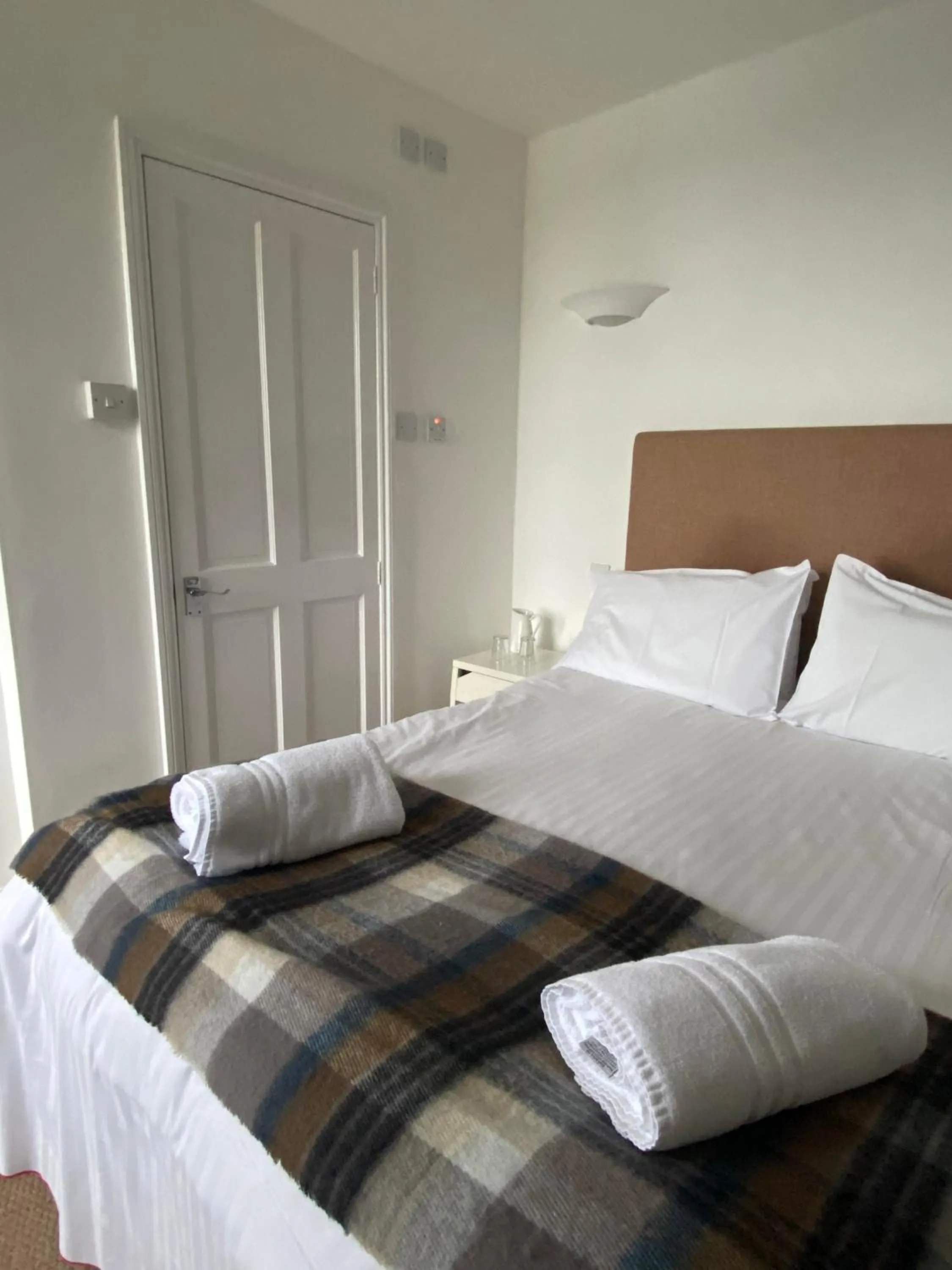 Double Room with Private Bathroom - single occupancy in Cadgwith Cove Inn