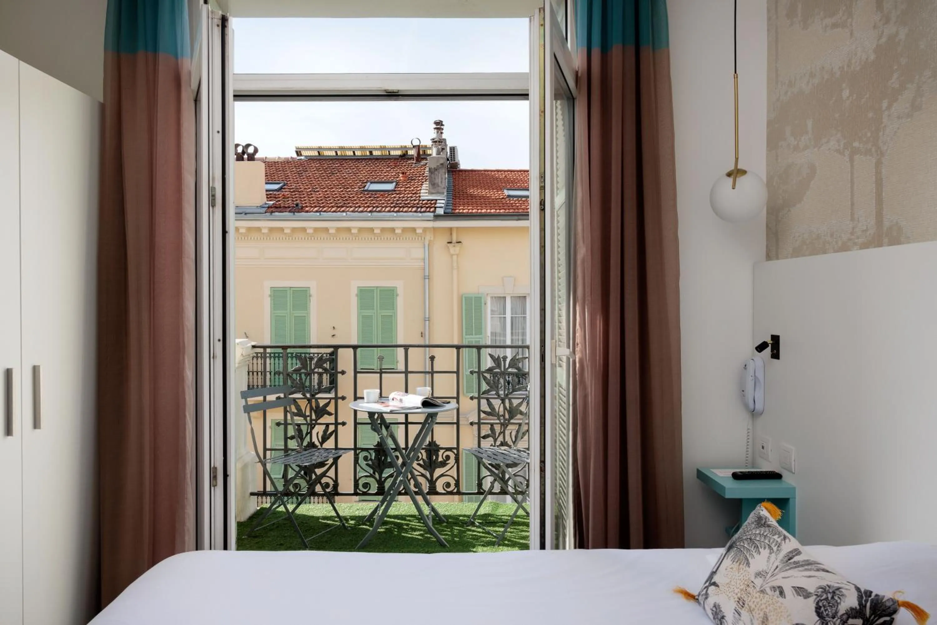 Deluxe Double Room with Balcony in Hôtel Byakko Nice