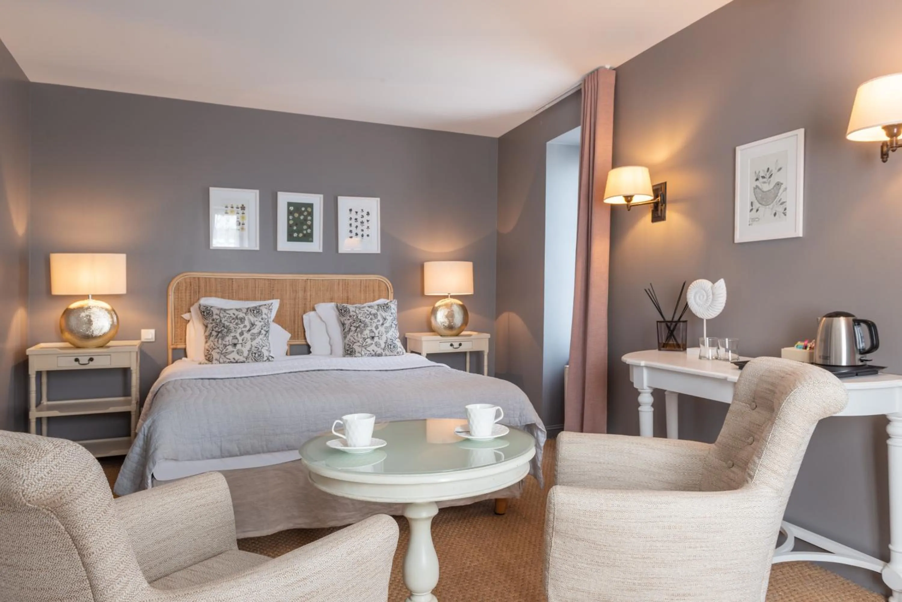 Superior Double Room in Hôtel Traiteur Les Ormes, The Originals Relais