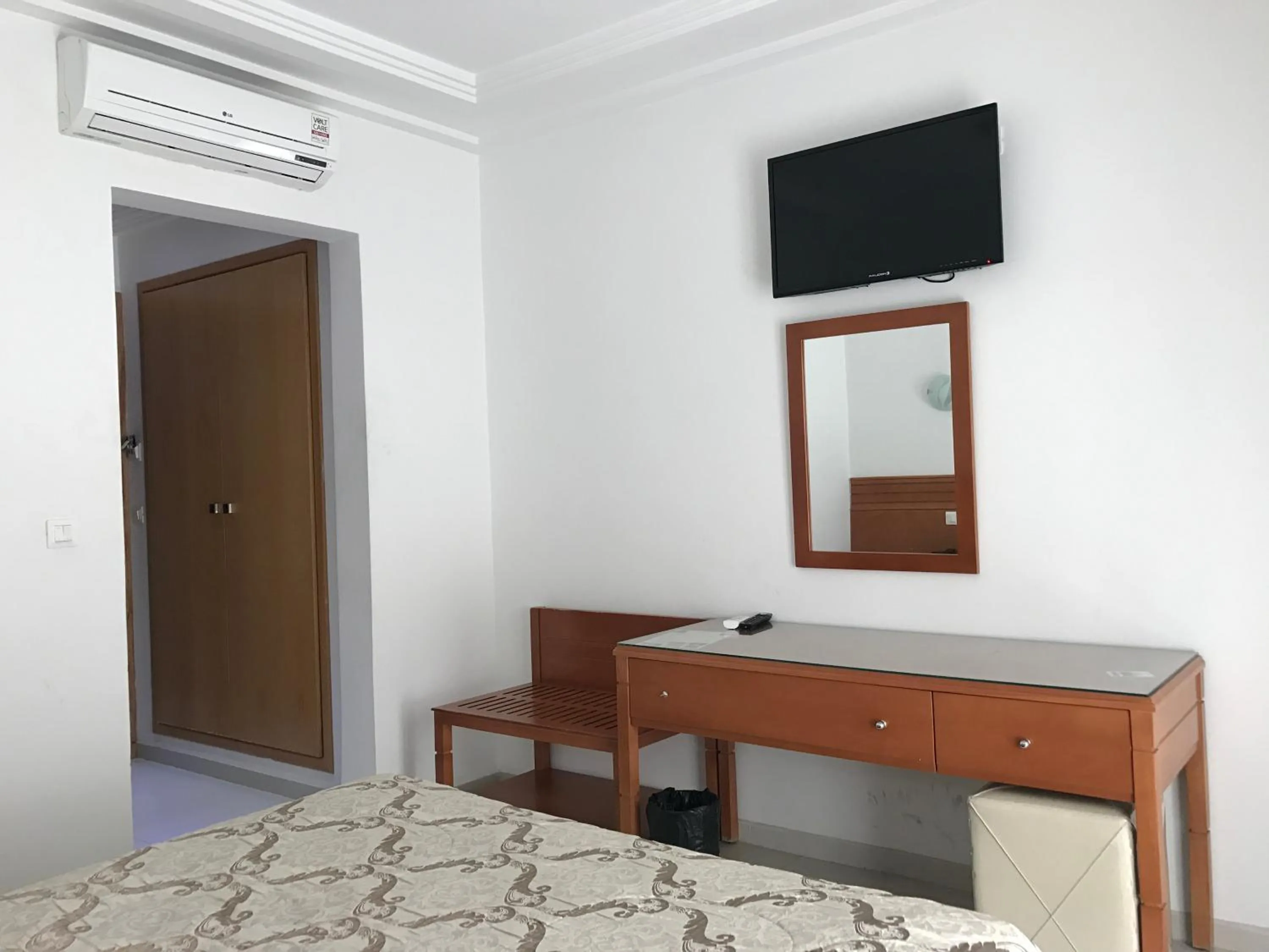 Standard Single Room with Shower in Hotel AL KARMEL