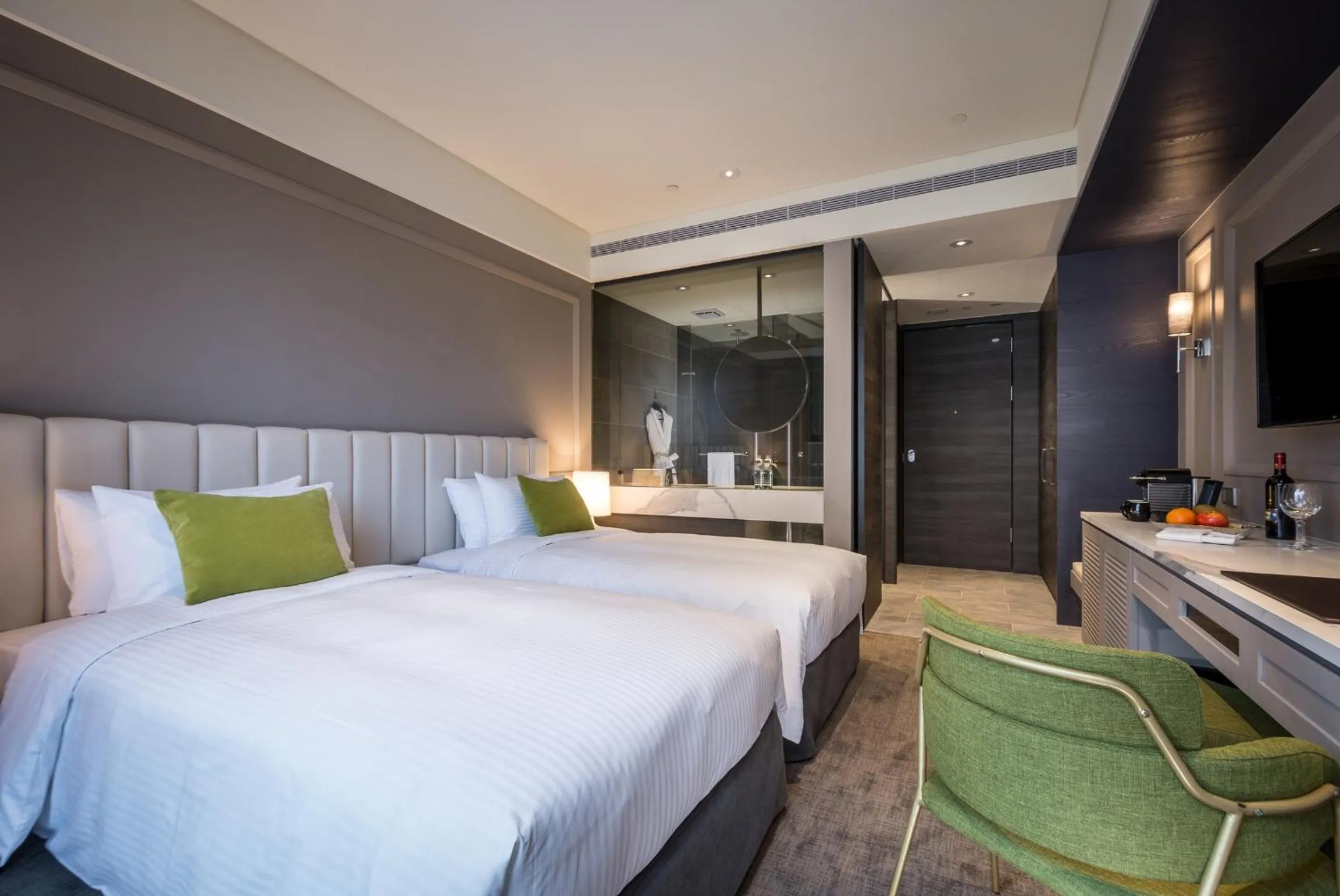 Standard Twin Room in Park Lees Hotel