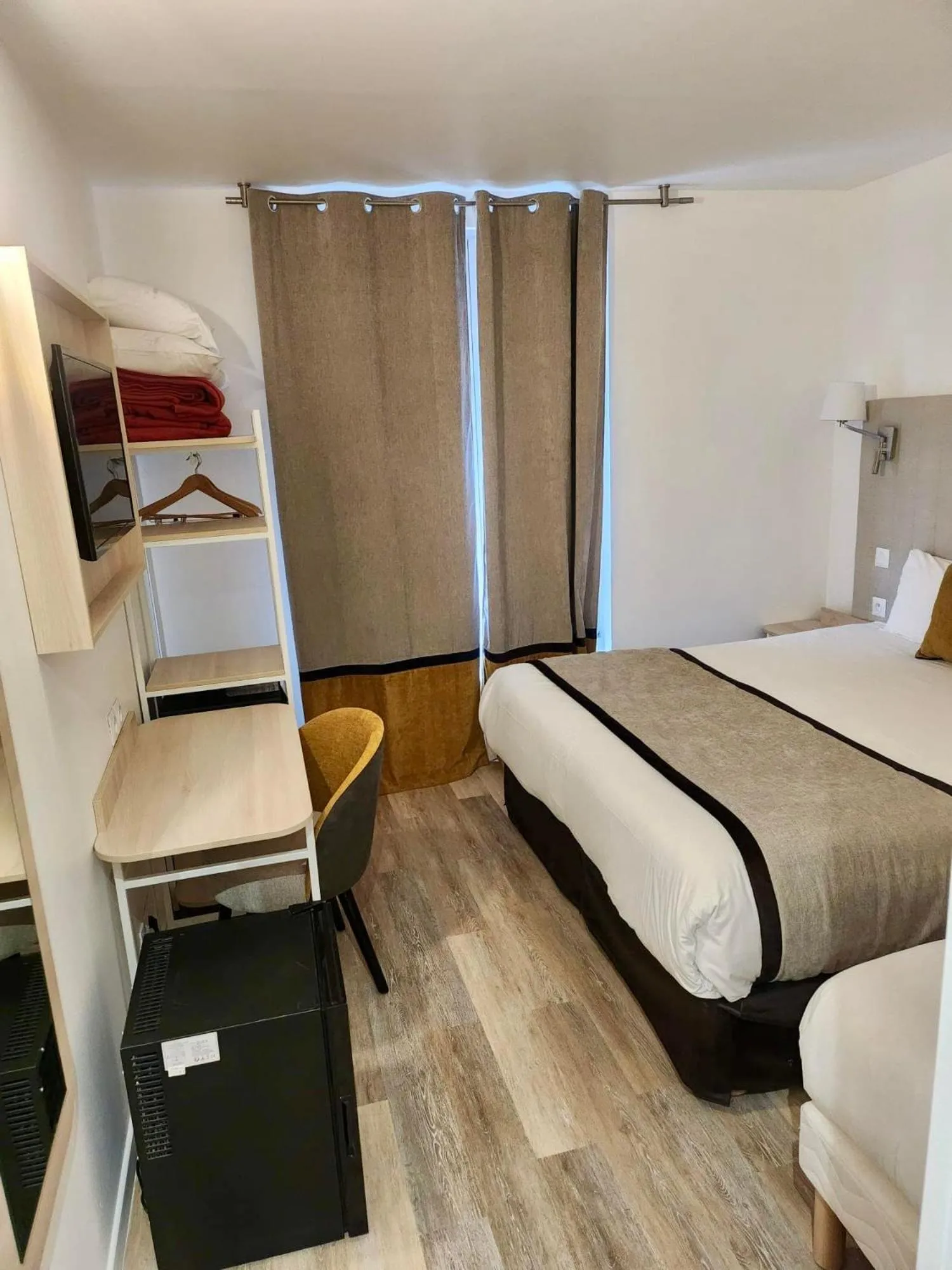 Triple Room in Hôtel Derby Eiffel