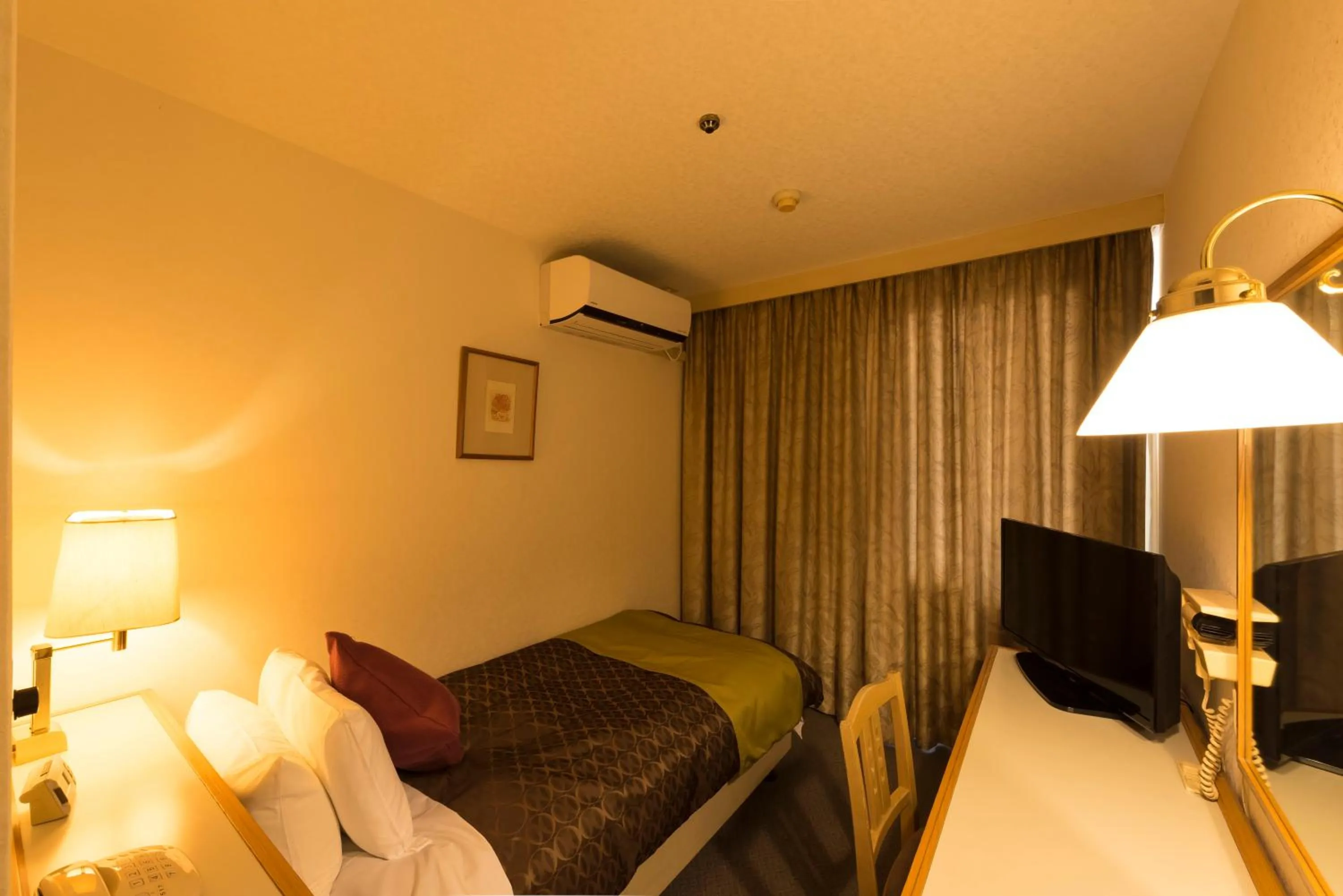 Standard Single Room - Smoking in Sky Hotel Uozu