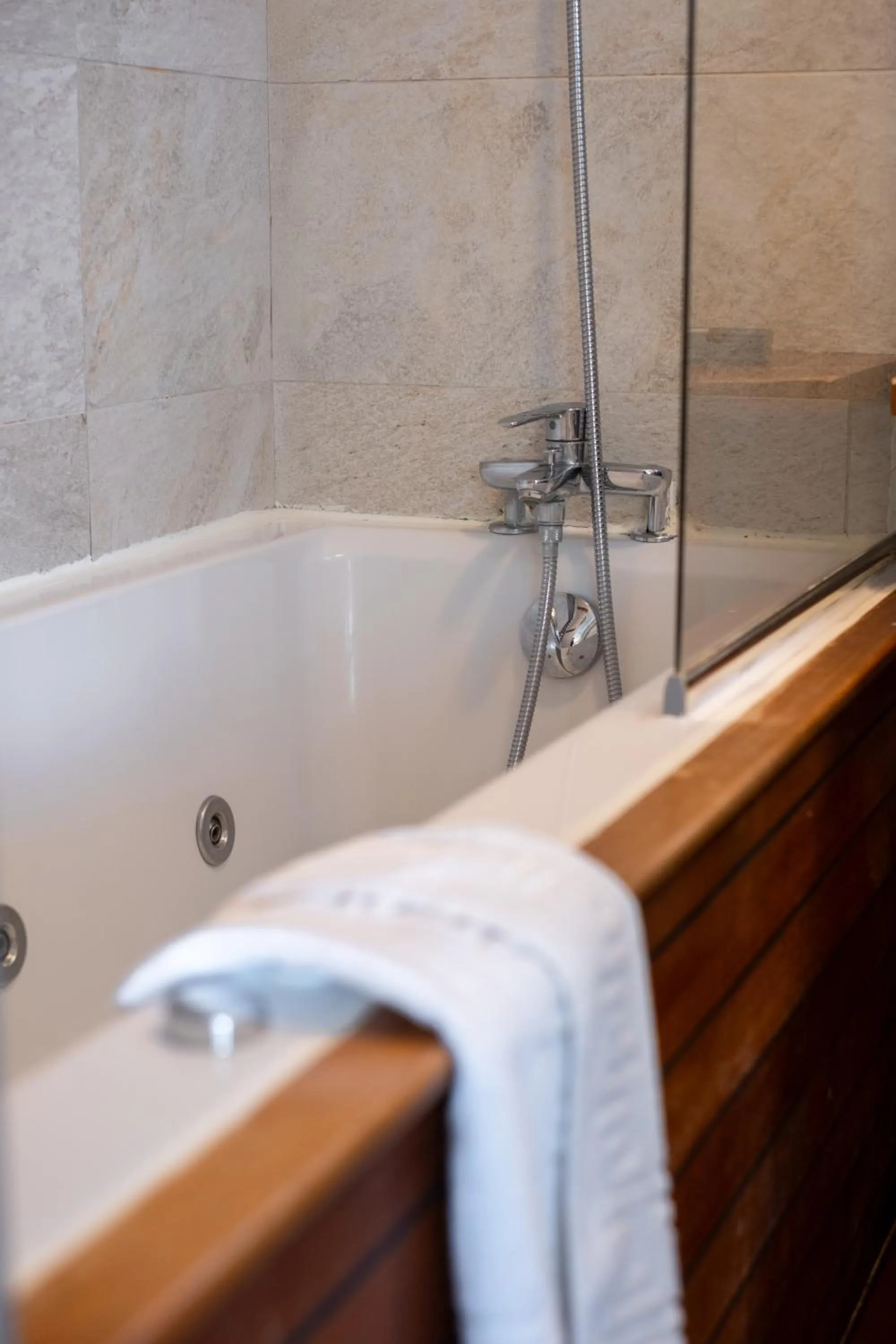 Deluxe Room in Green hotels Confort Paris 13