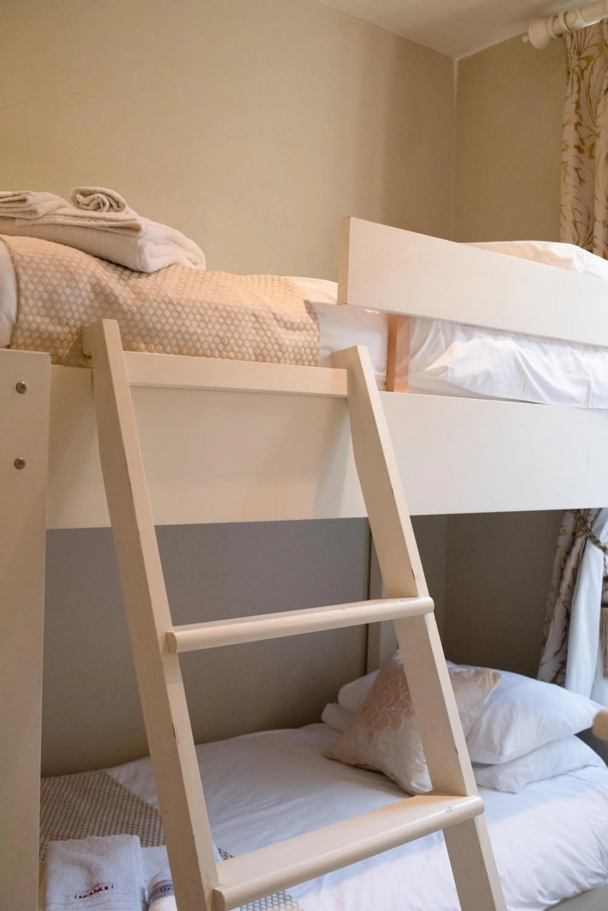 Family Room in Logis Hotel De France