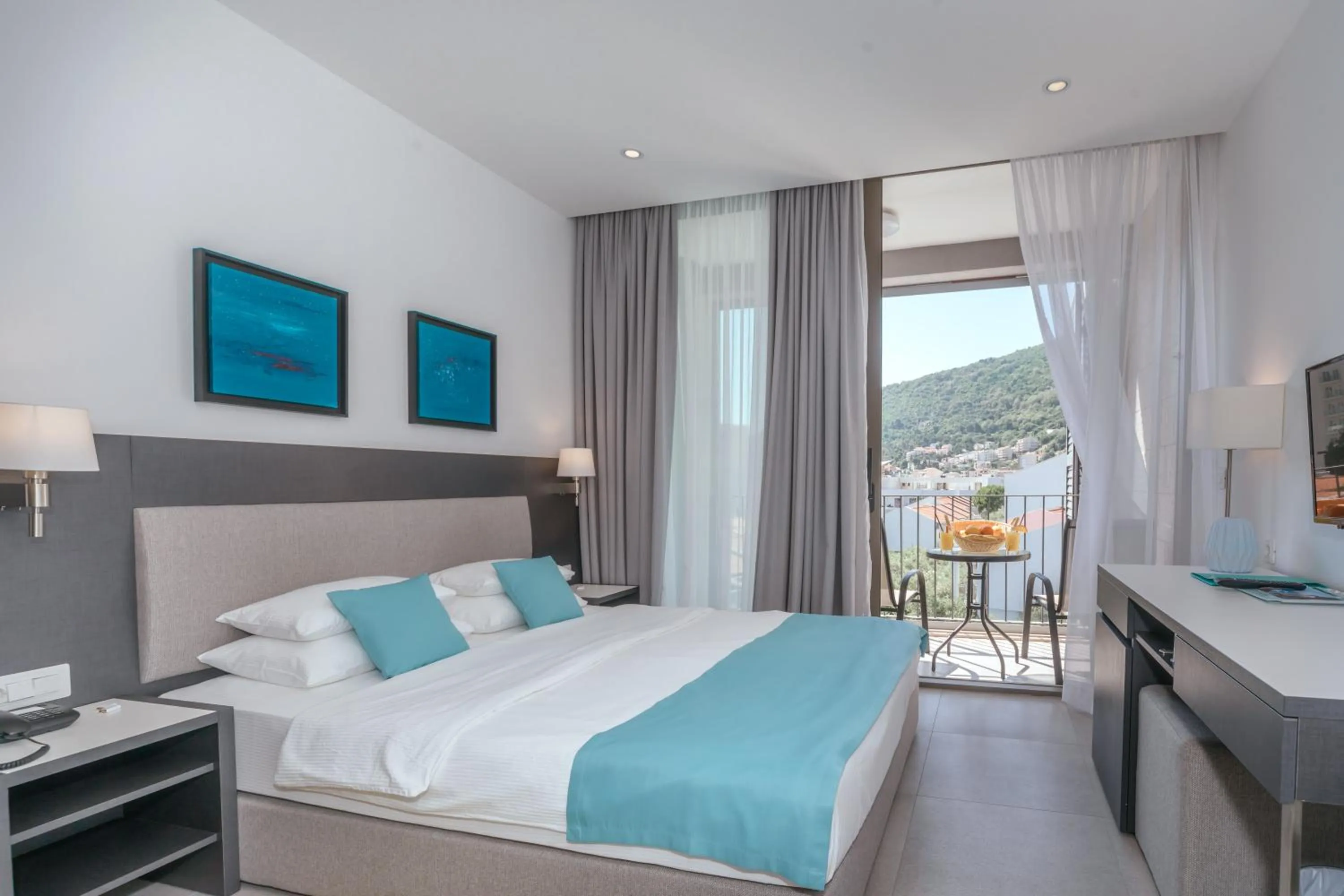 Superior Double Room with Balcony in Hotel Eleven