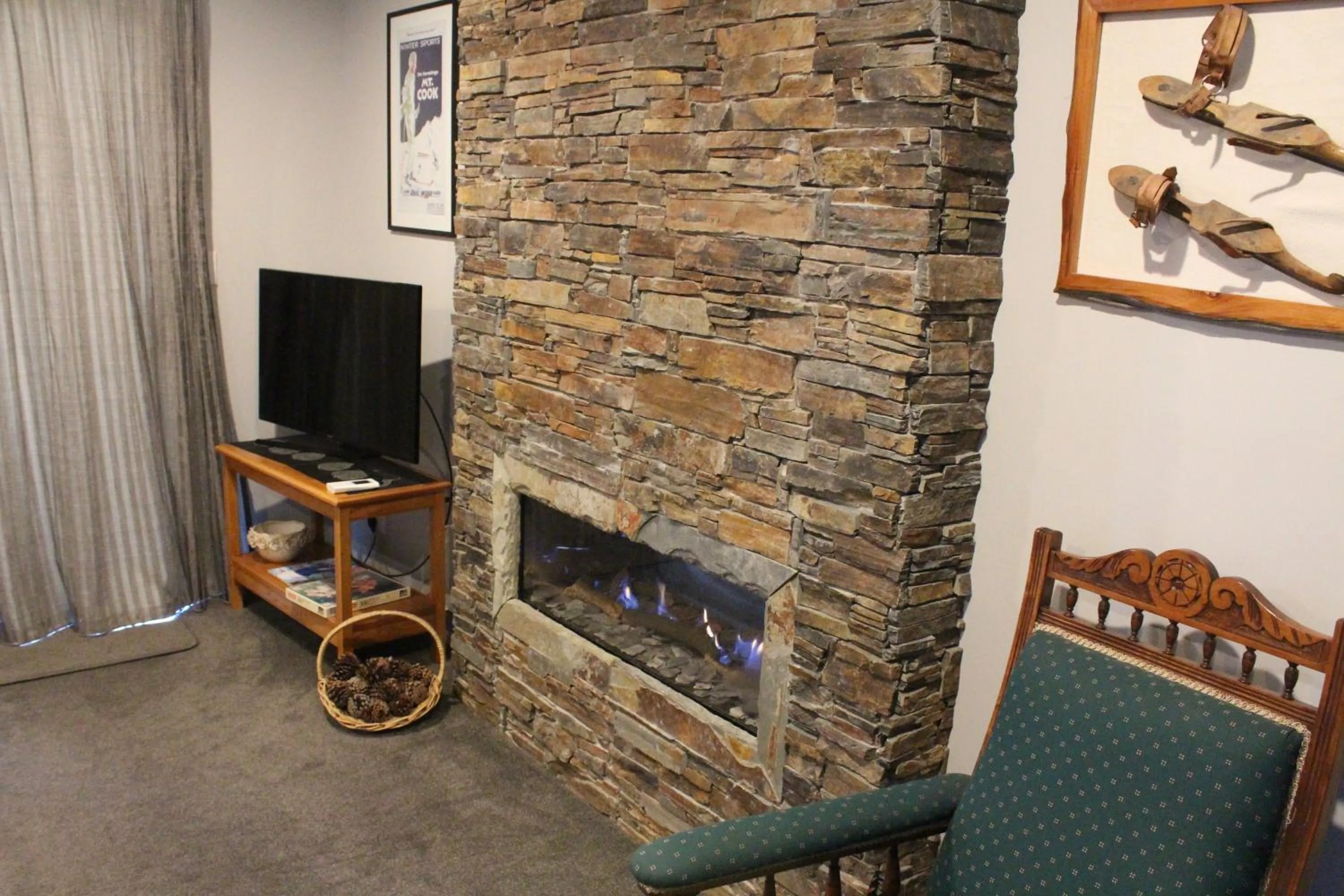 One-Bedroom Apartment with Lake View in The Mackenzie Suites