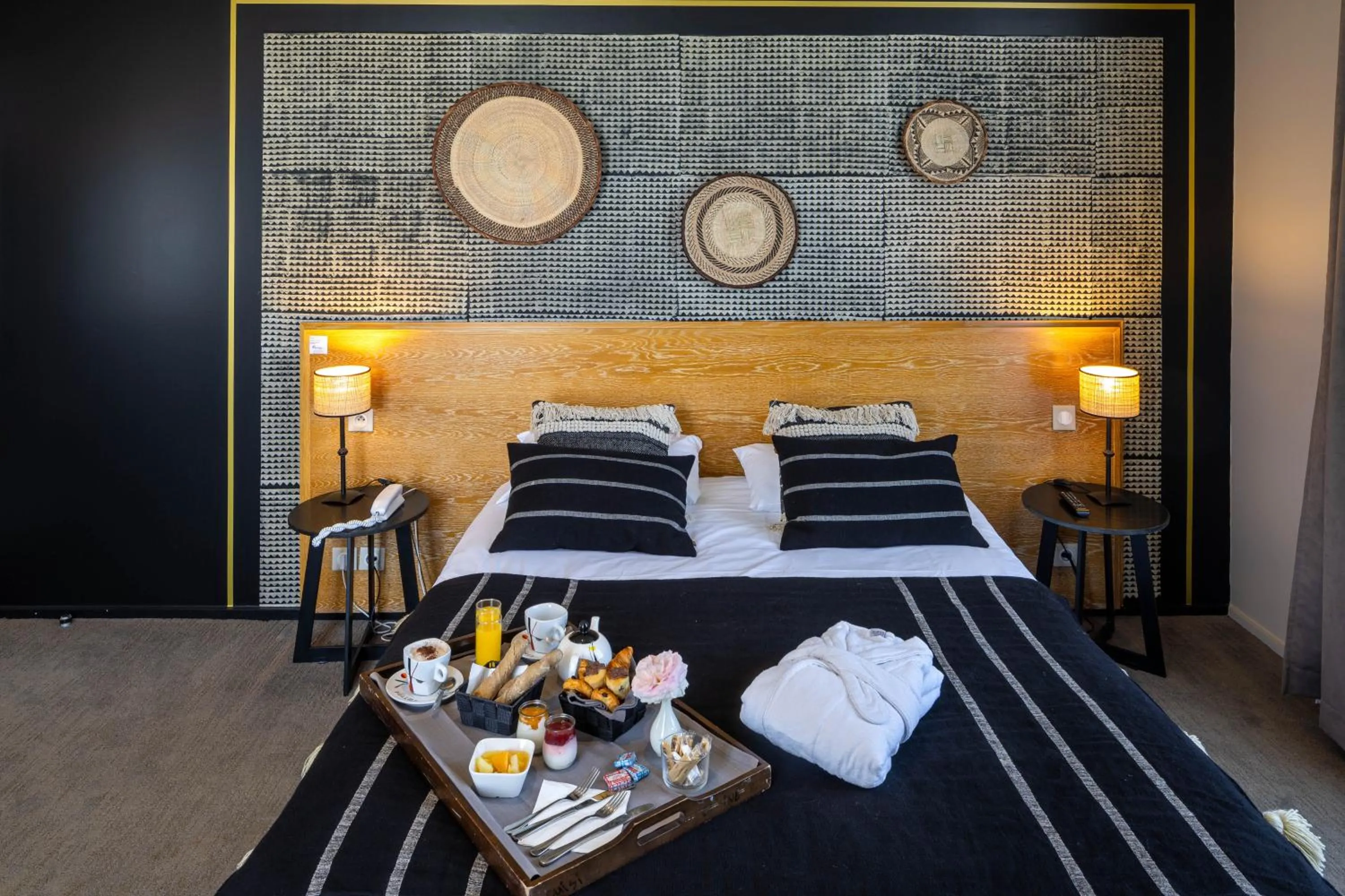 Manoir Privilege Room in Garrigae Manoir de Beauvoir Poitiers Sud - Hotel & Spa