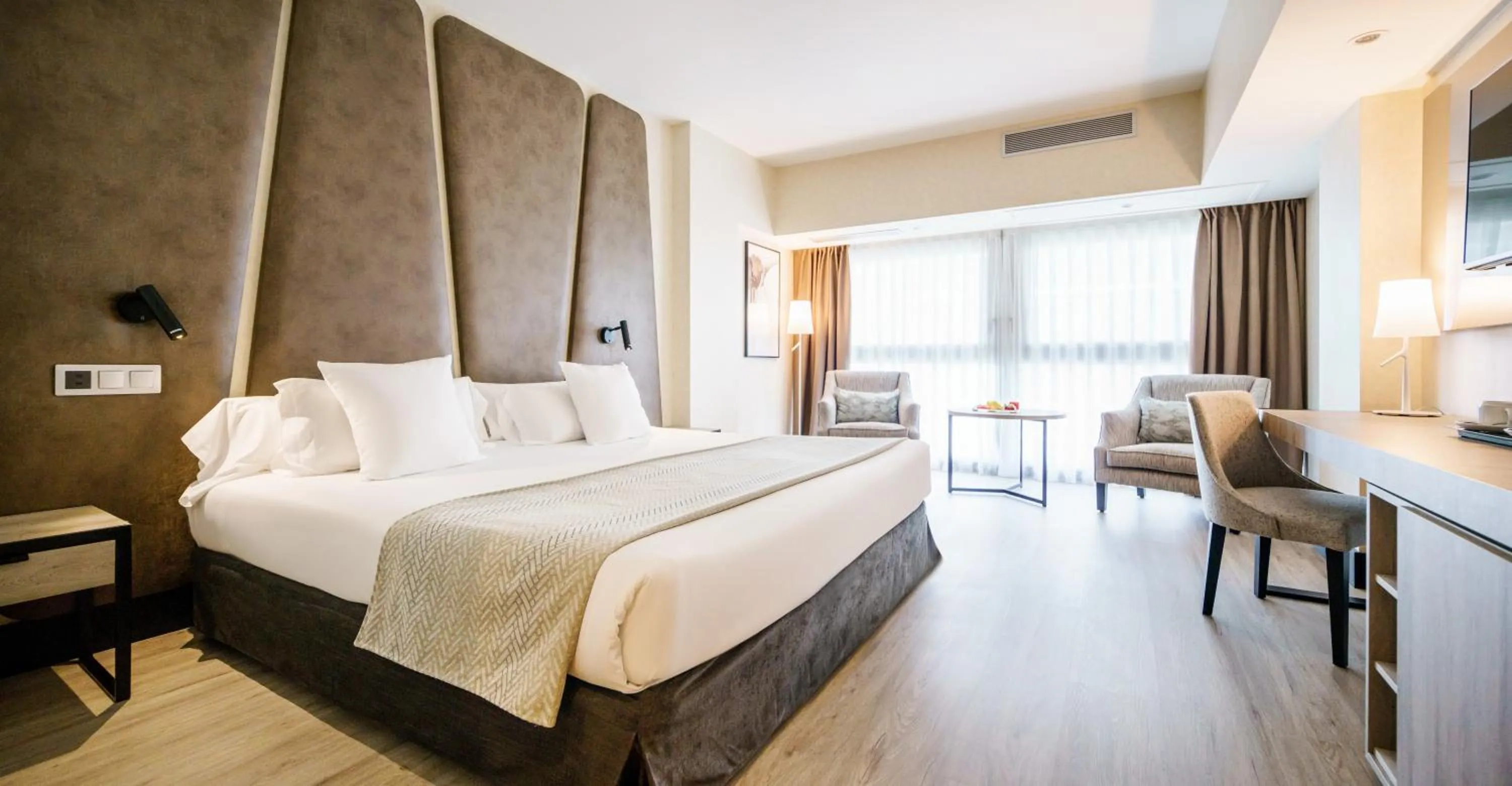Double or Twin Room in Ilunion Málaga