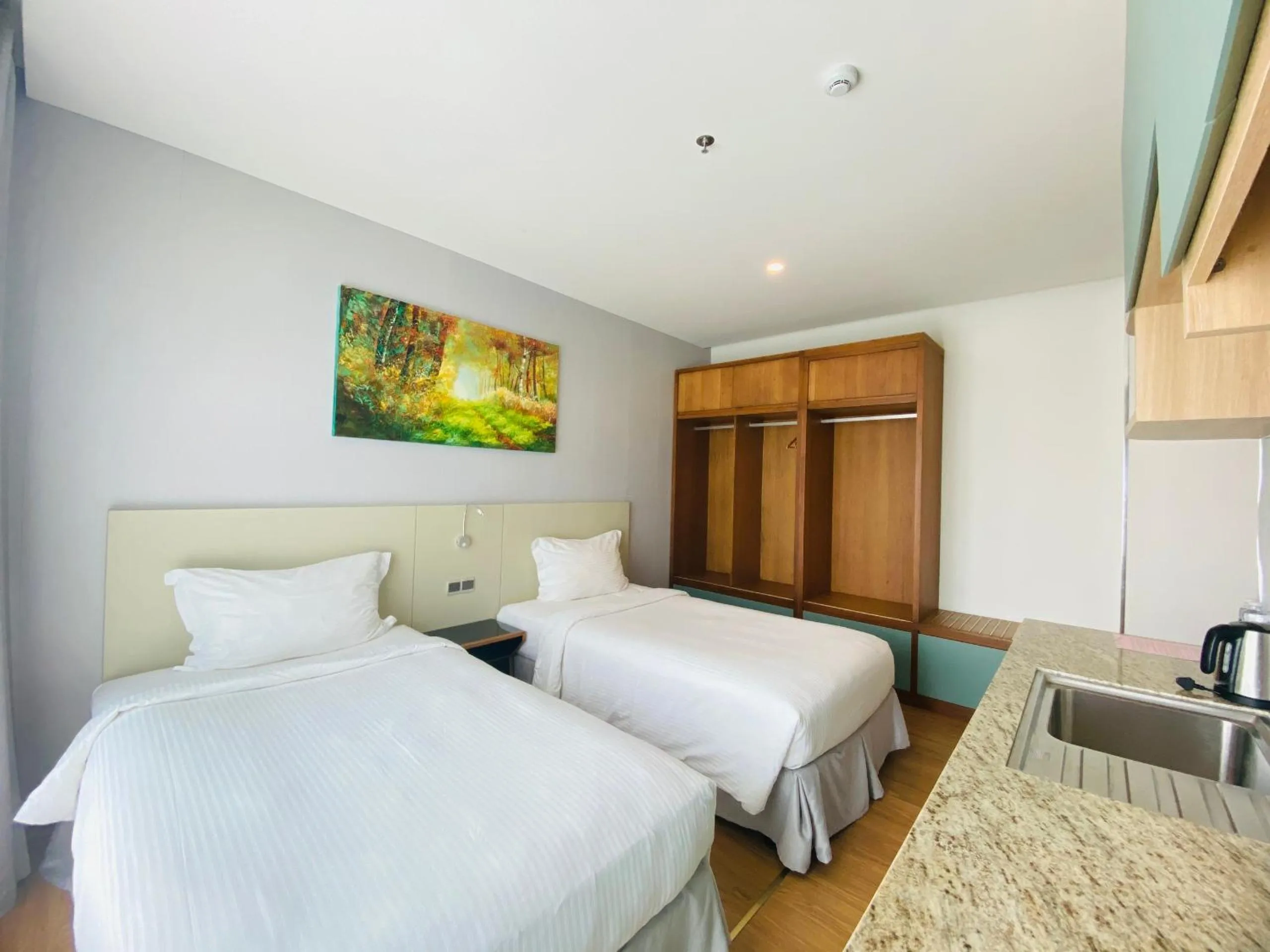 Deluxe Twin Room in NAM Hotel & Residences