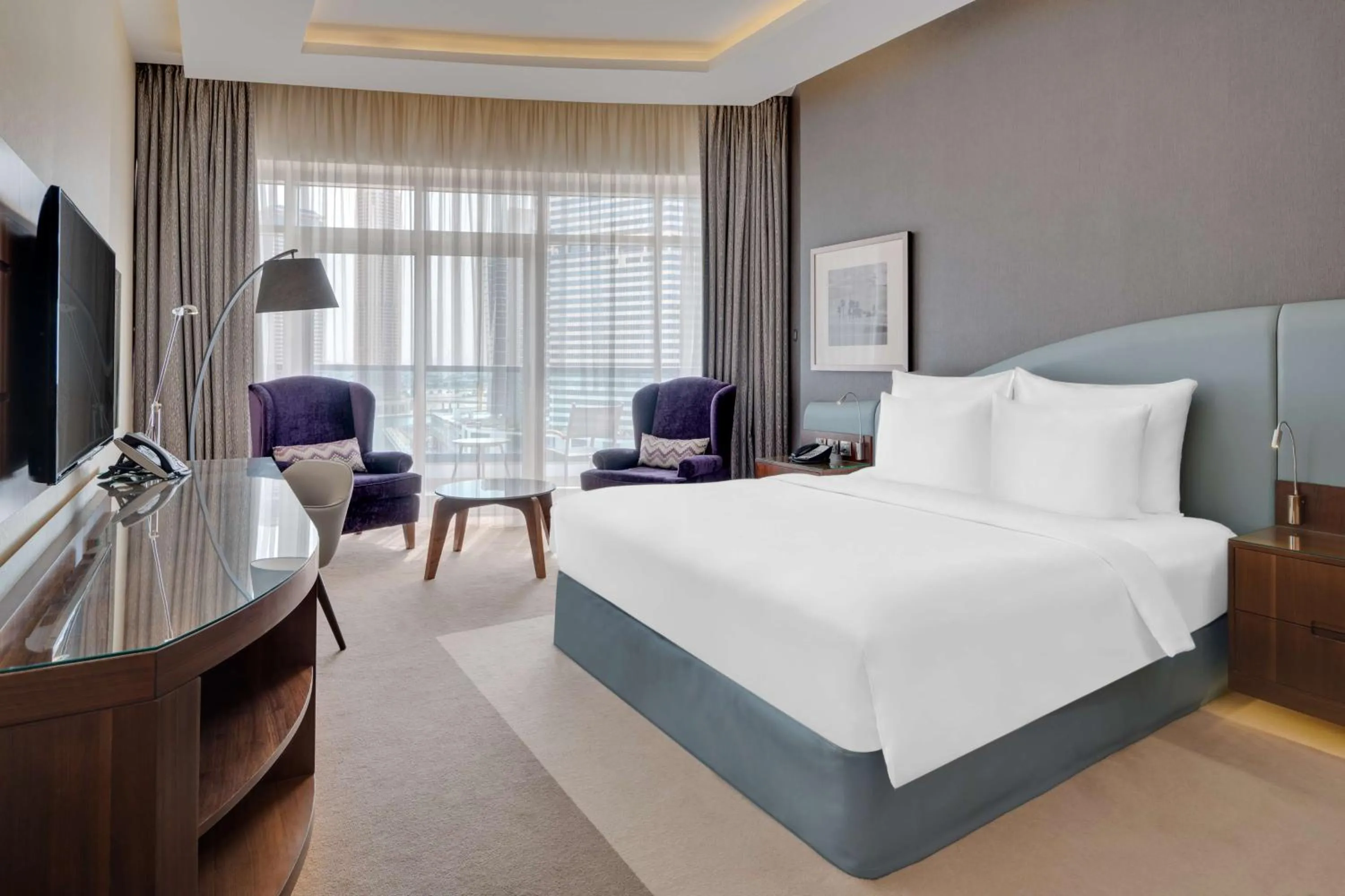 Superior Room with Balcony in Radisson Blu Hotel, Dubai Waterfront