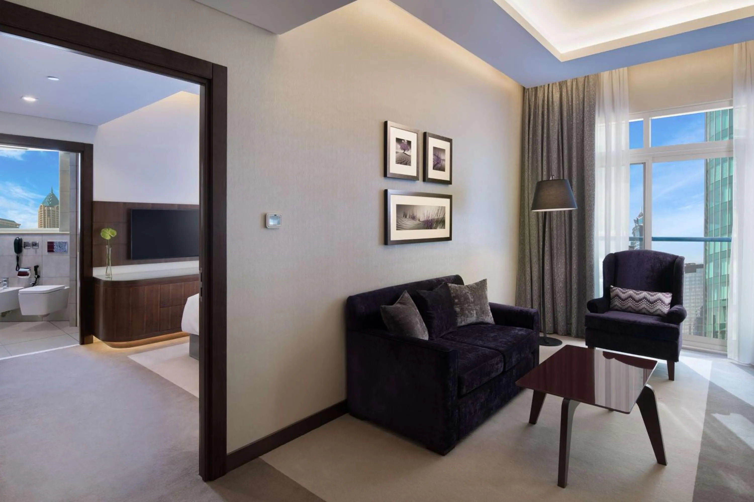 Junior Suite with Lounge Access in Radisson Blu Hotel, Dubai Waterfront
