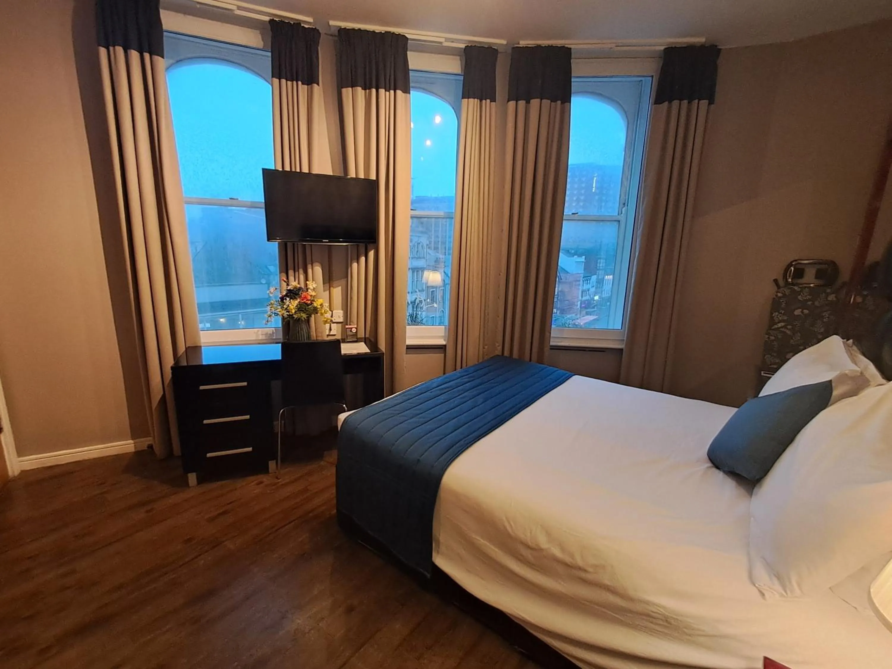 Budget Double Room in The Royal Hotel Cardiff