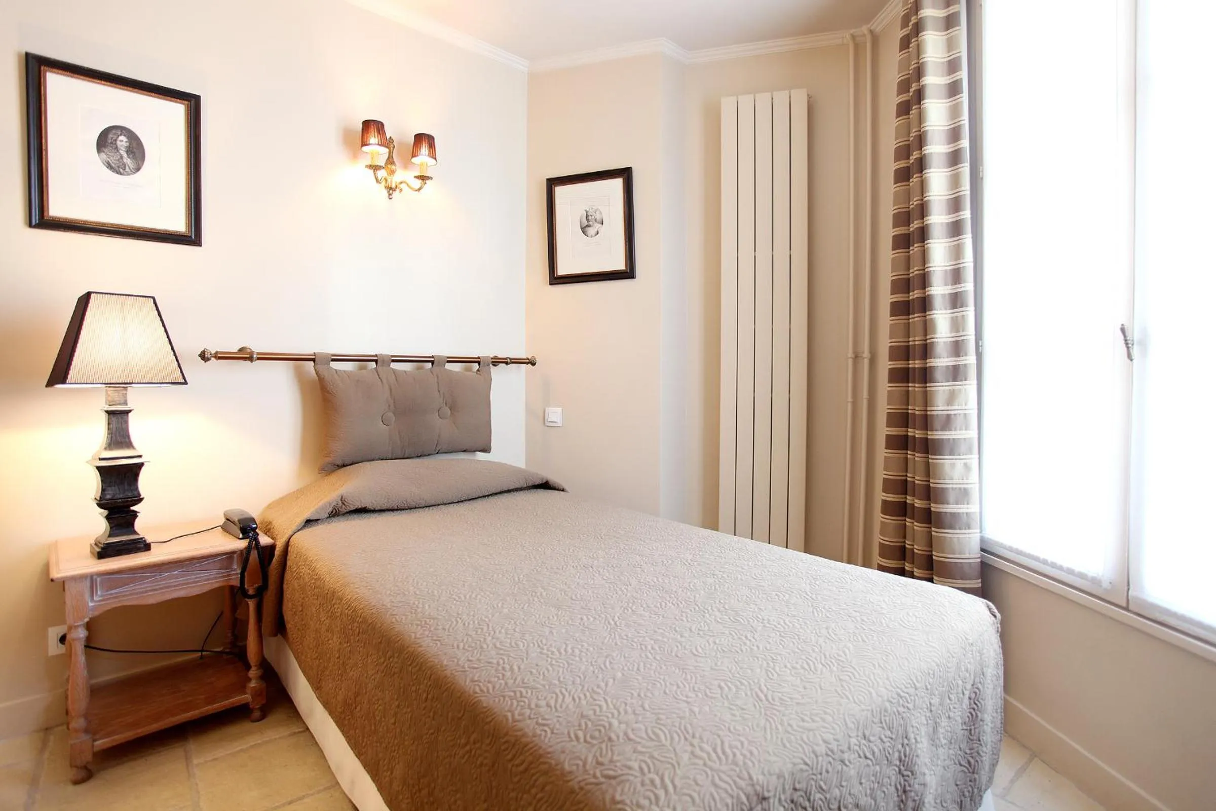Standard Single Room in Hotel Albe Bastille