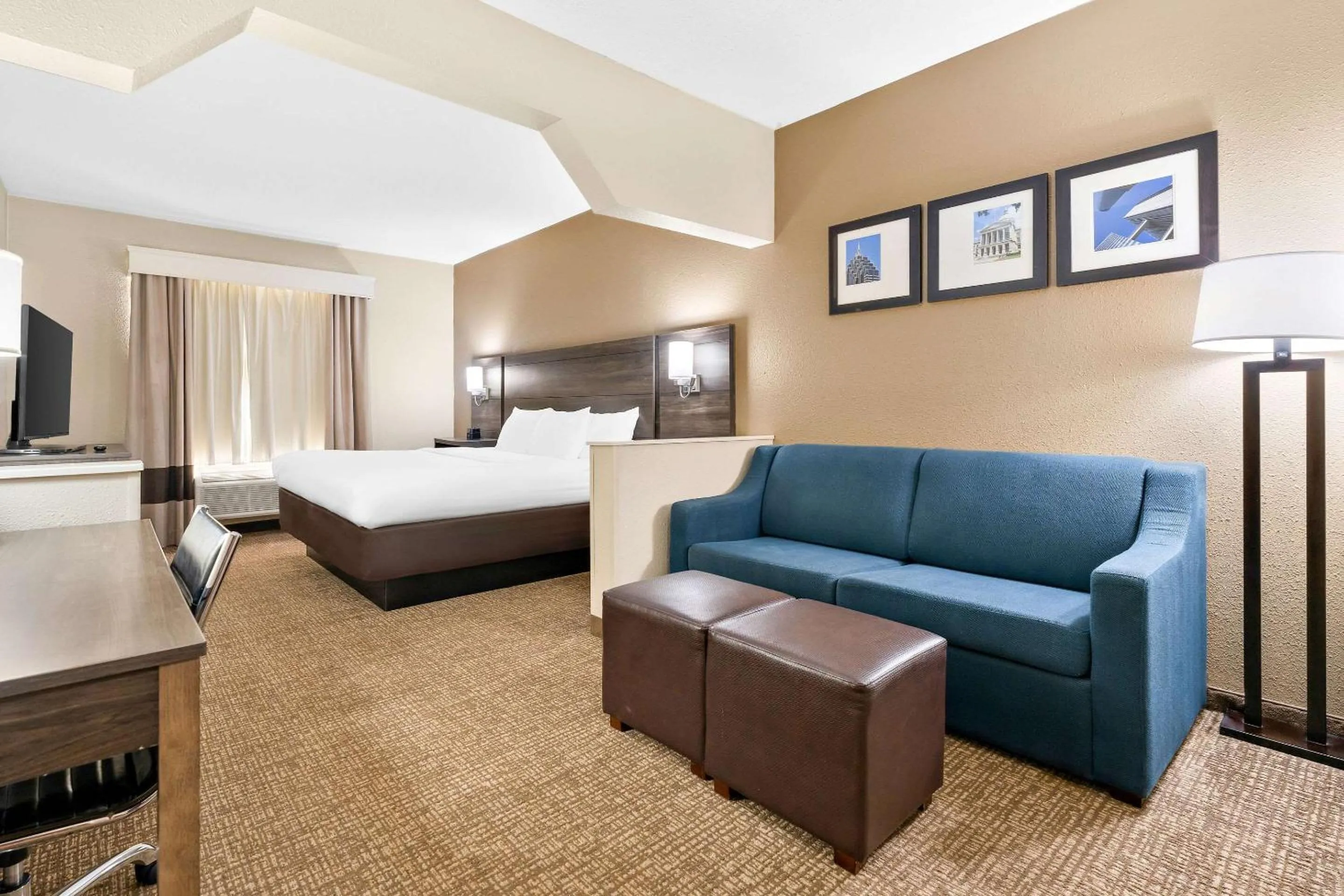 King Suite in Comfort Suites near Robins Air Force Base