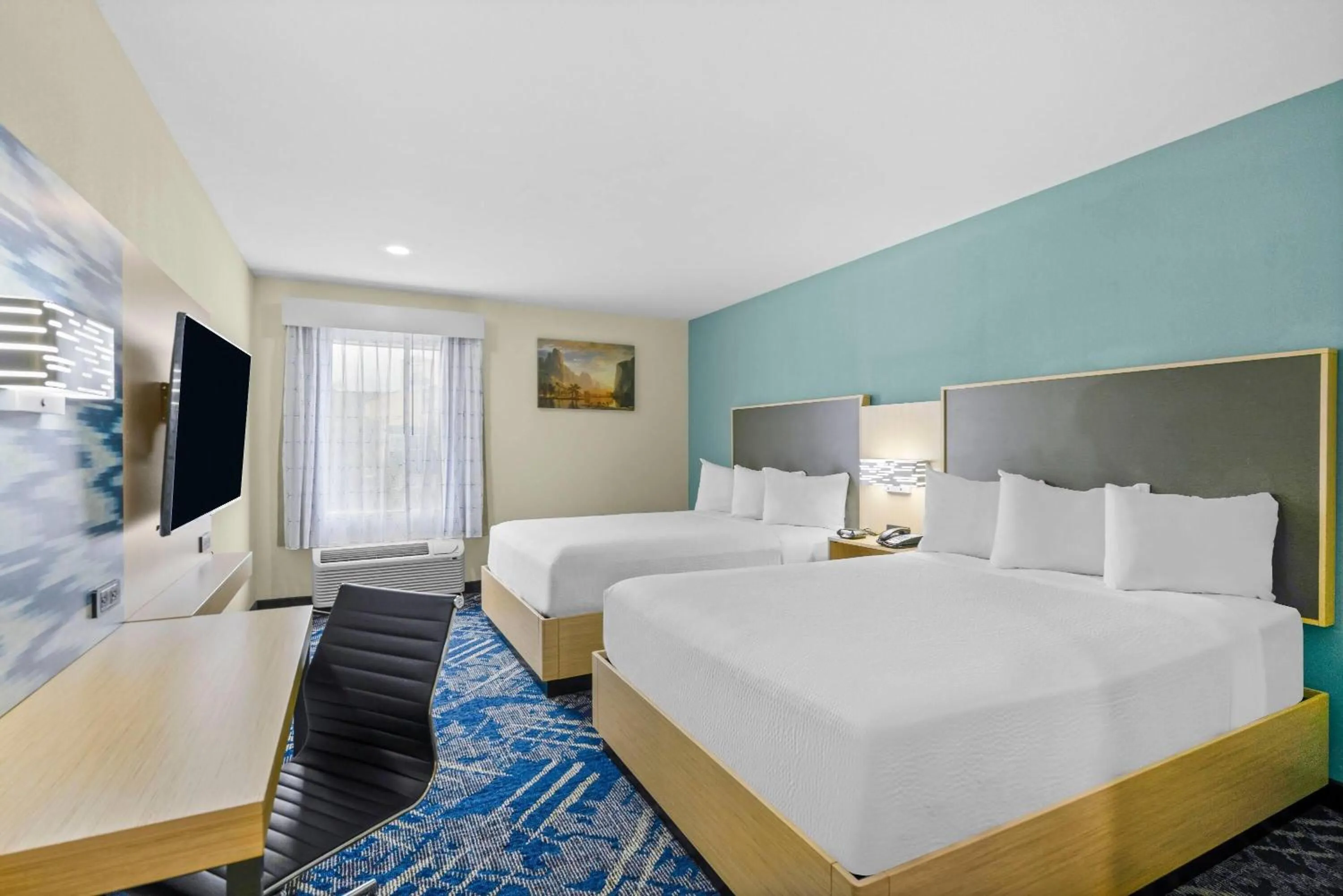 Queen Room with Two Queen Beds - Non-Smoking in Baymont by Wyndham Grovetown Augusta