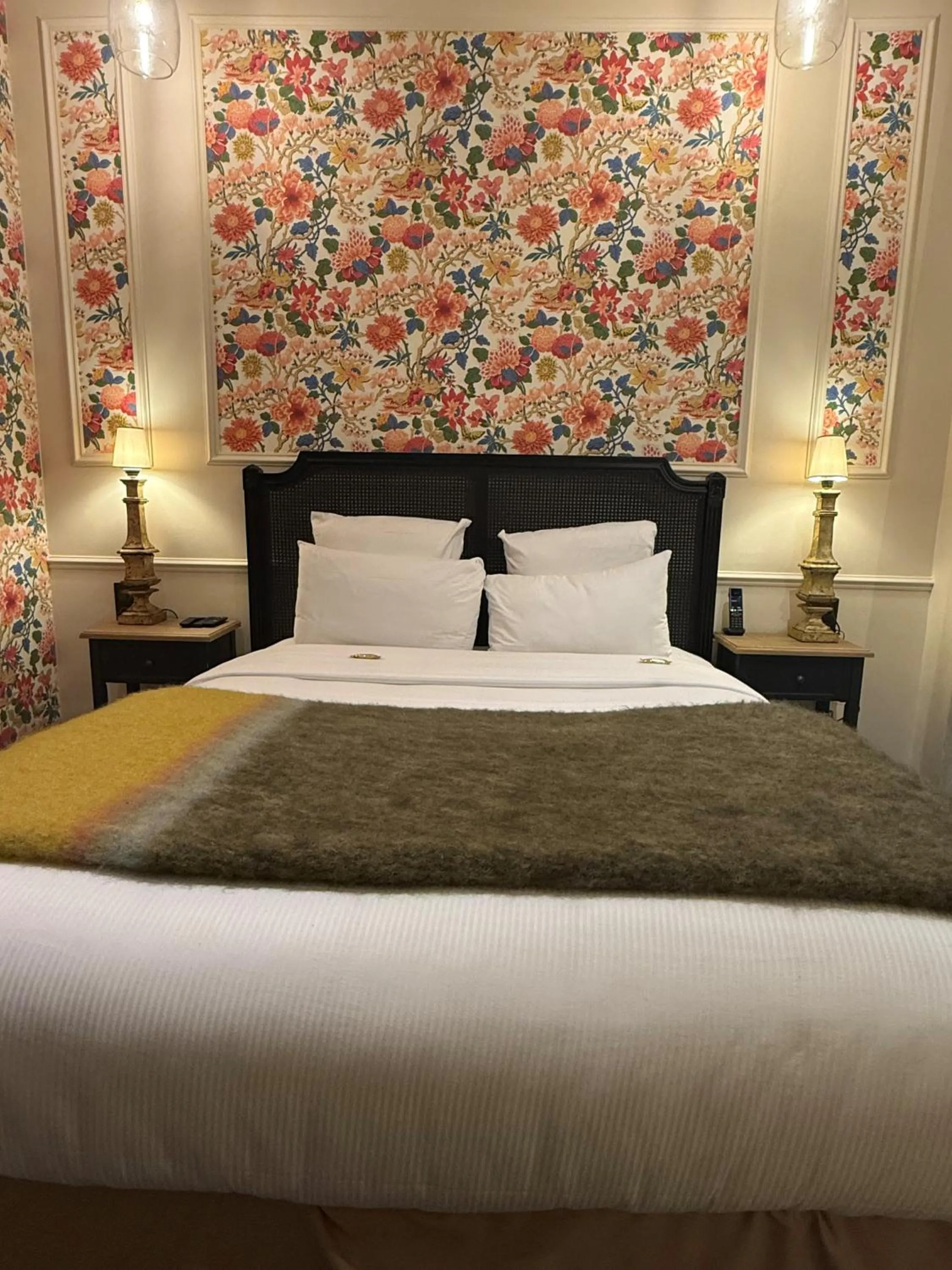 Double Room - Disability Access in Hôtel Gabriel Paris