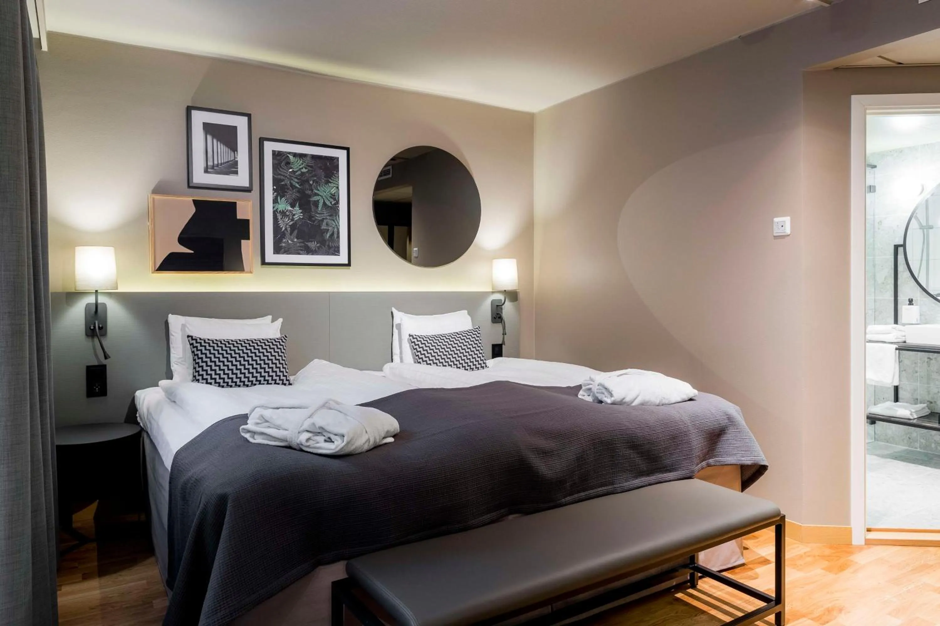 Superior King Room in Scandic Park