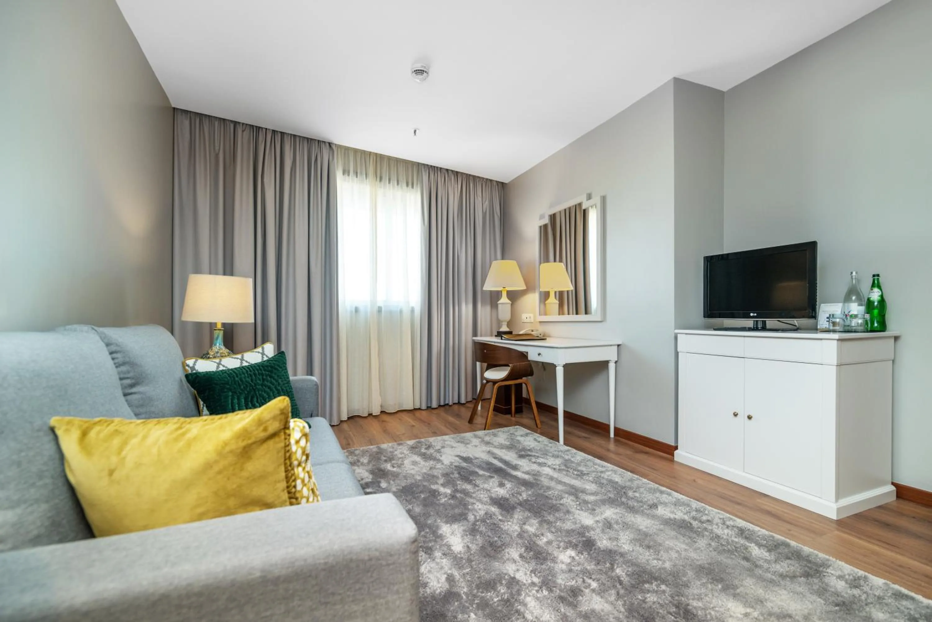 One-Bedroom Apartment with River View in Gaia Residence