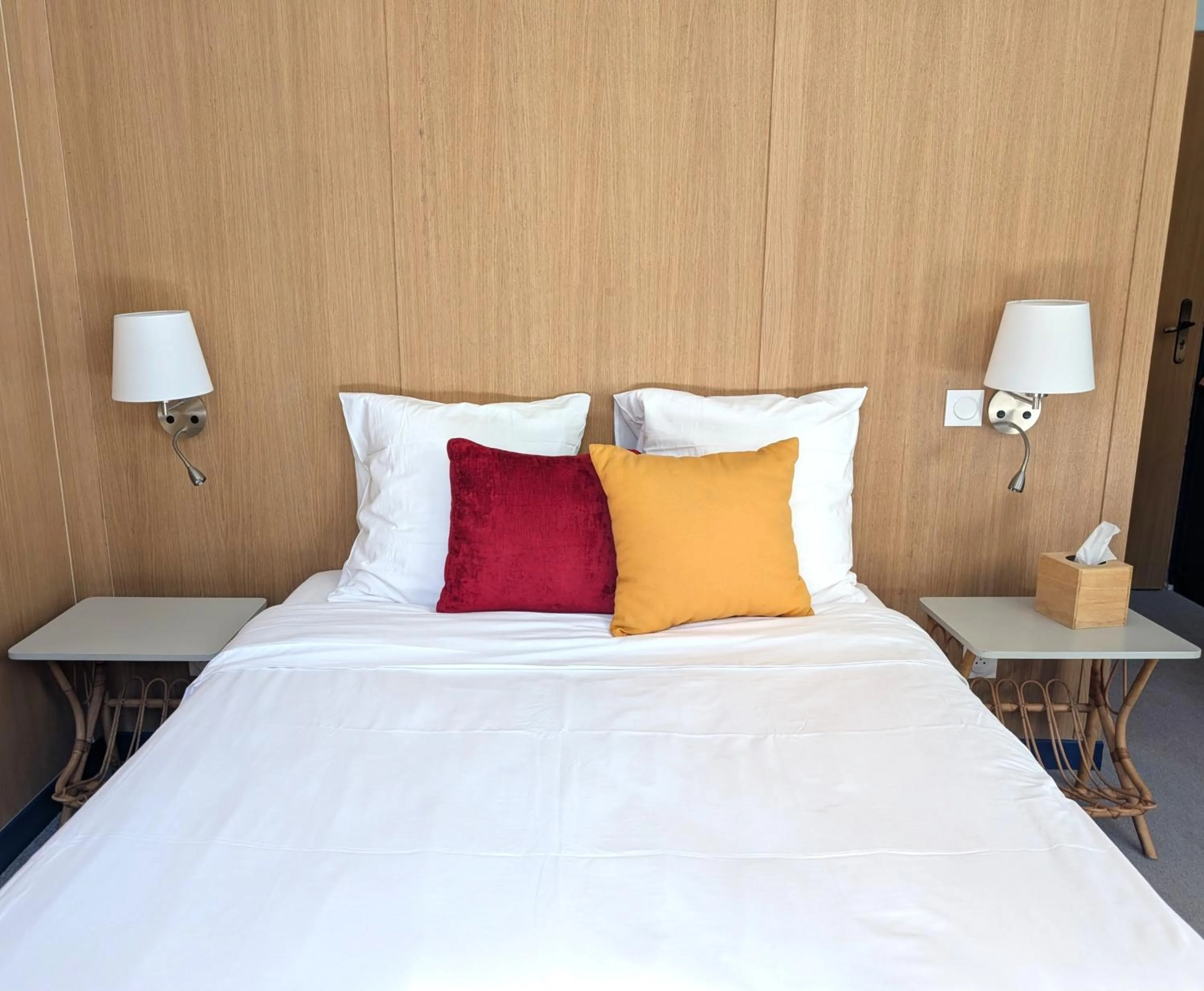 Bed in Hôtel d'Angleterre