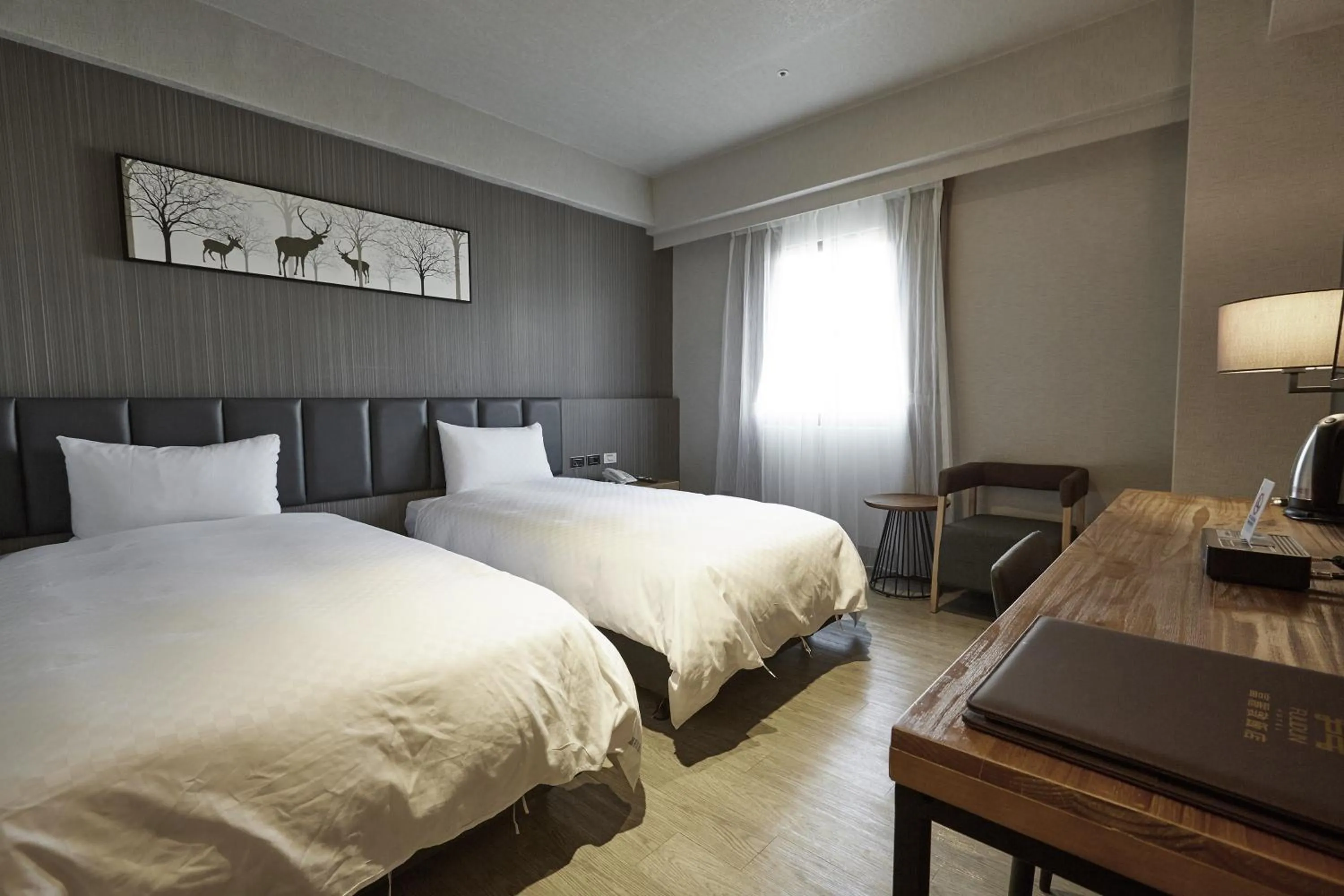 Standard Twin Room in Fulidun Hotel Kenting