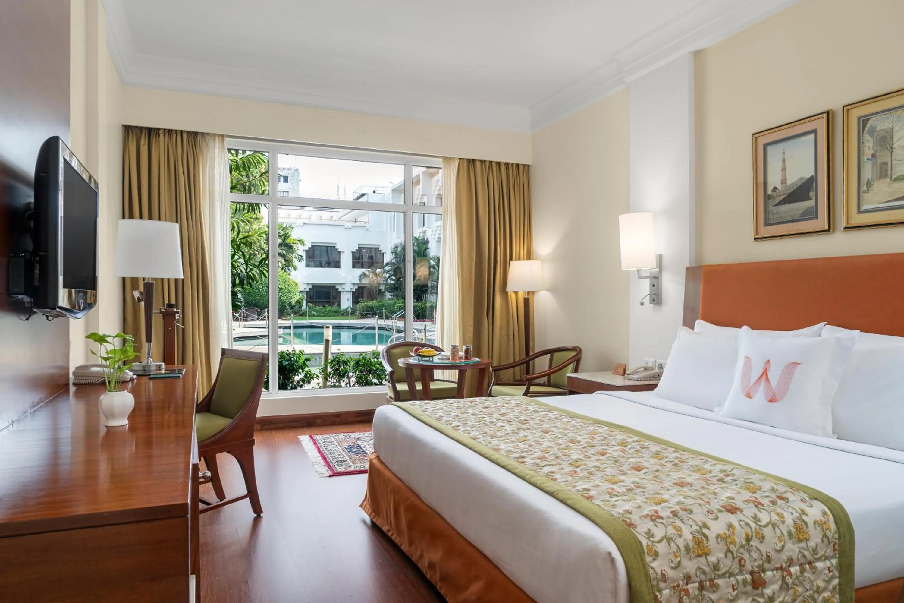 Executive Club Exclusive in Welcomhotel by ITC Hotels, Alkapuri, Vadodara