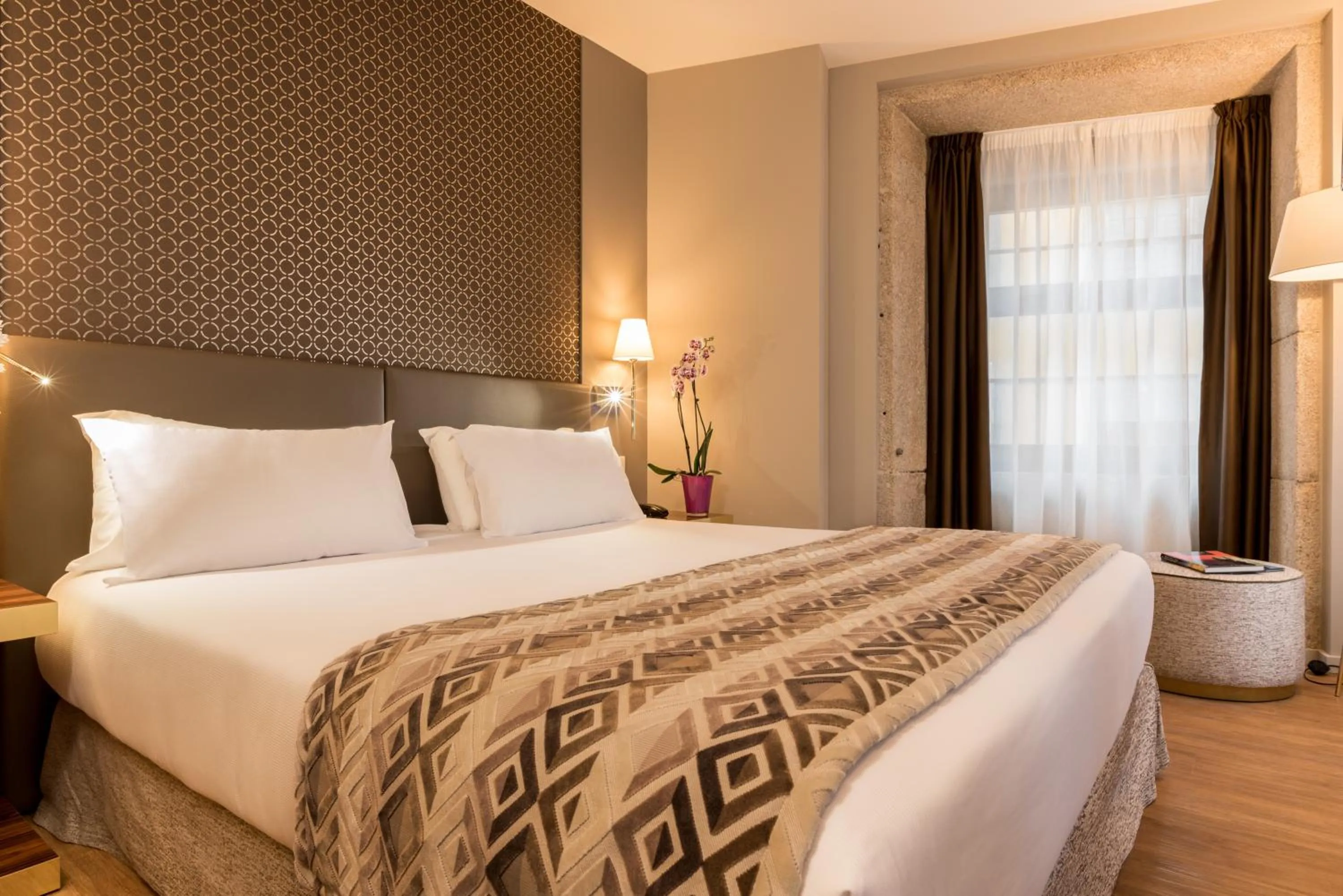 Superior Double or Twin Room in Exe Almada Porto