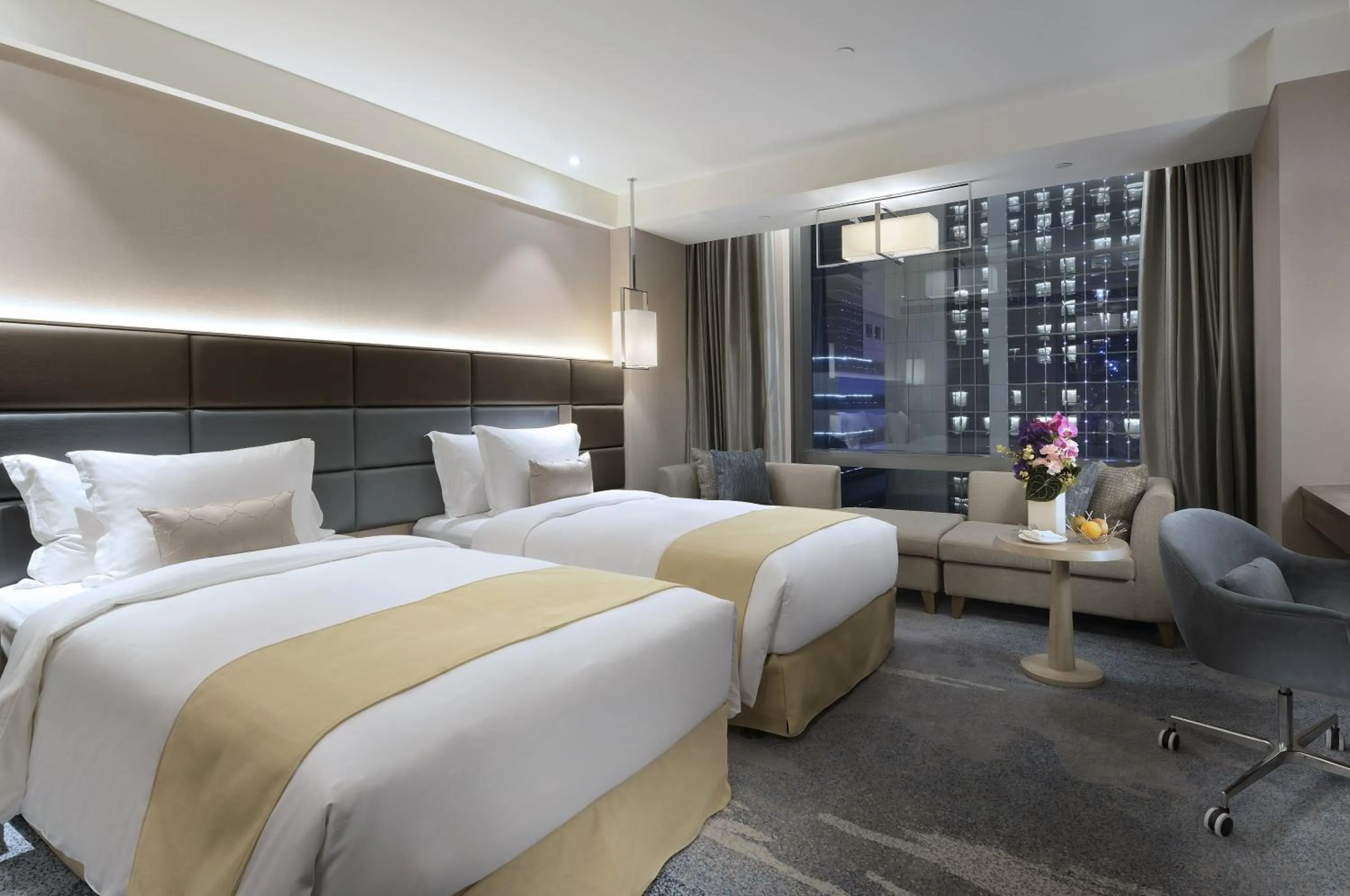 Deluxe Twin Room in Caesar Park Hotel Banqiao