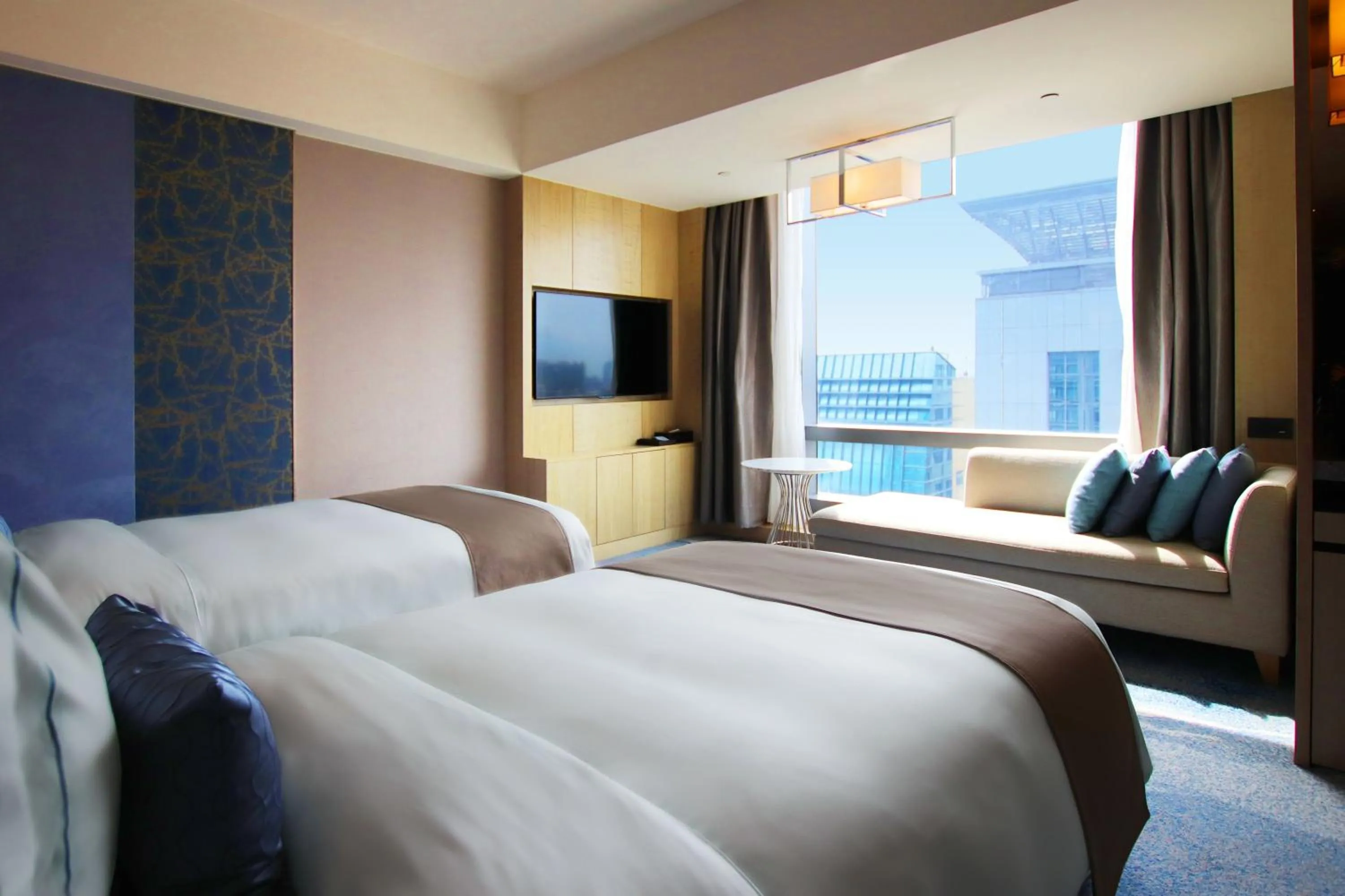 Elite Twin Room in Caesar Park Hotel Banqiao