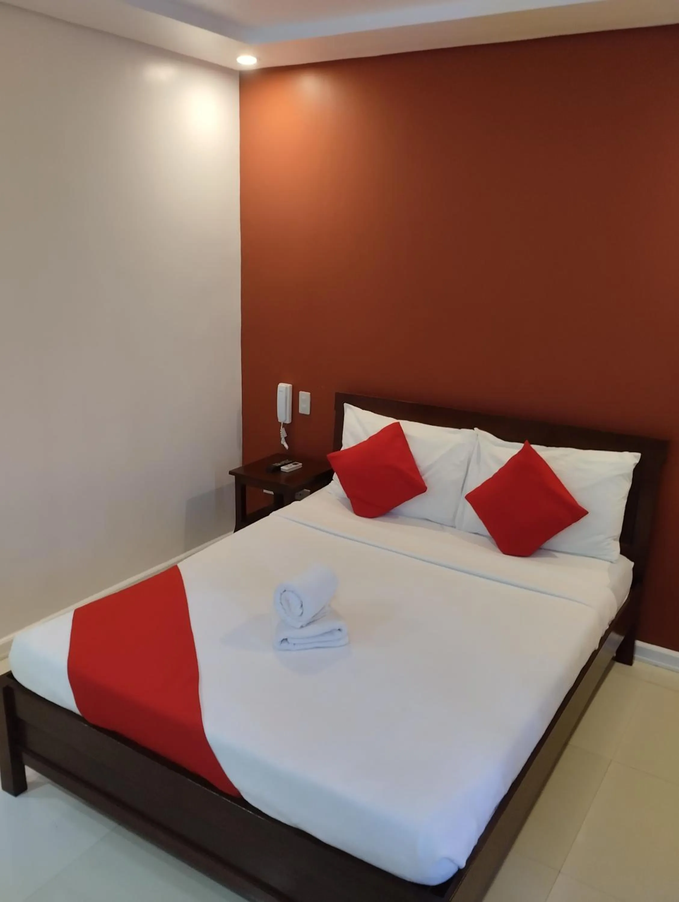 Standard Double Room in Royale Parc Hotel Puerto Princesa Palawan