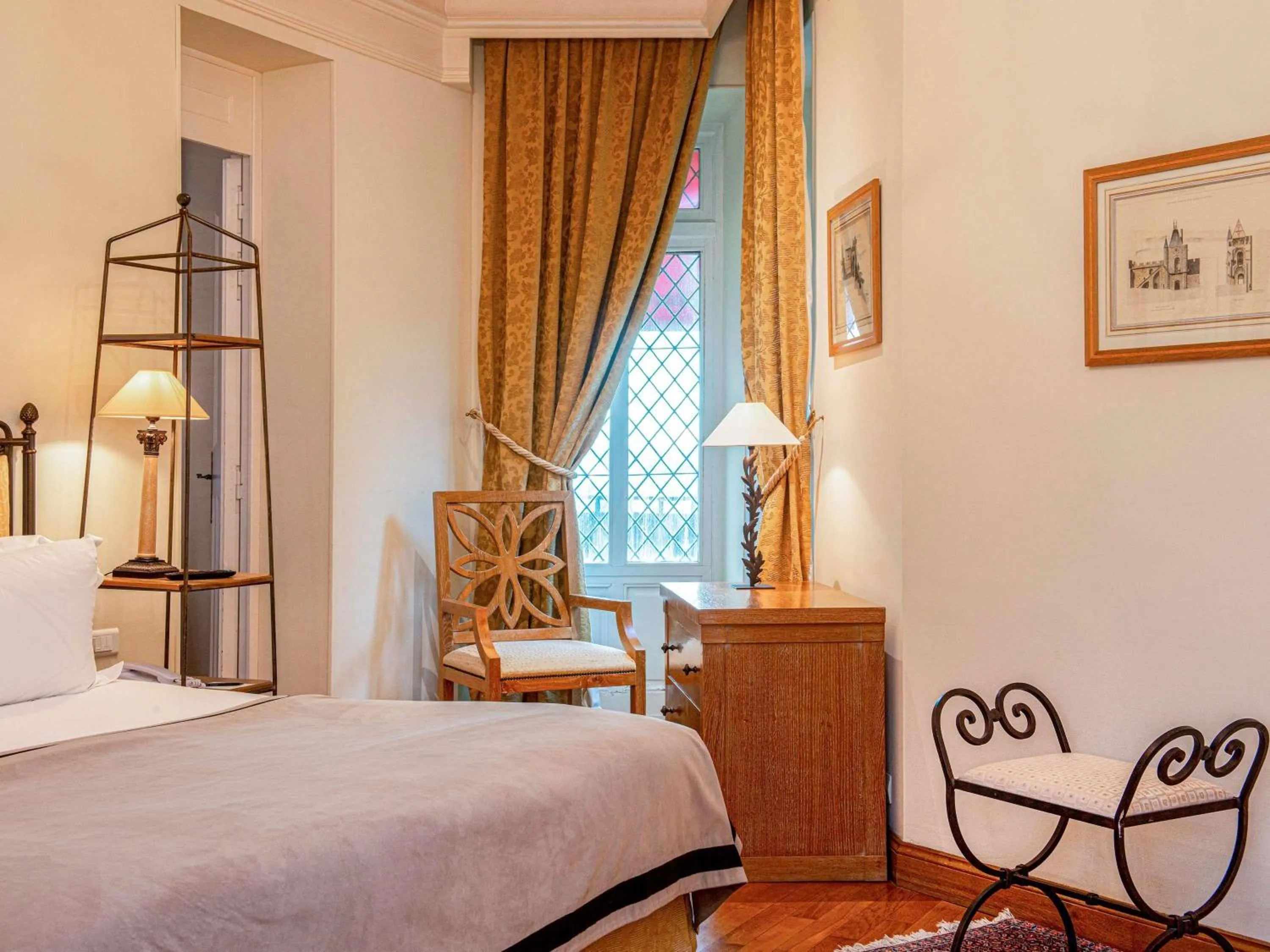 Suite with One Double and Sofa Bed with Terrace in Hotel de la Cité Carcassonne - MGallery Collection