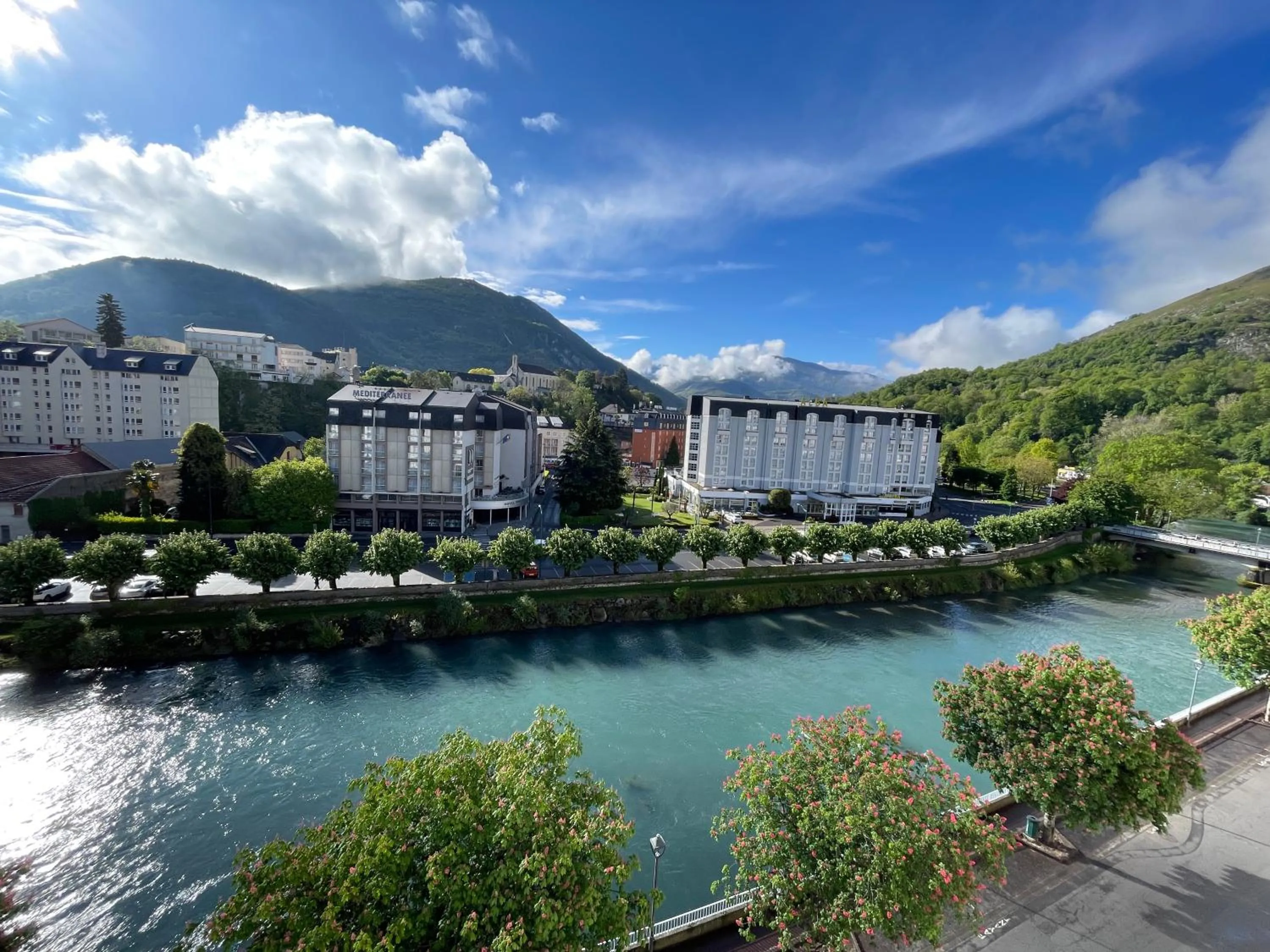 Single Room with Mountain View - single occupancy in Hôtel Saint Georges