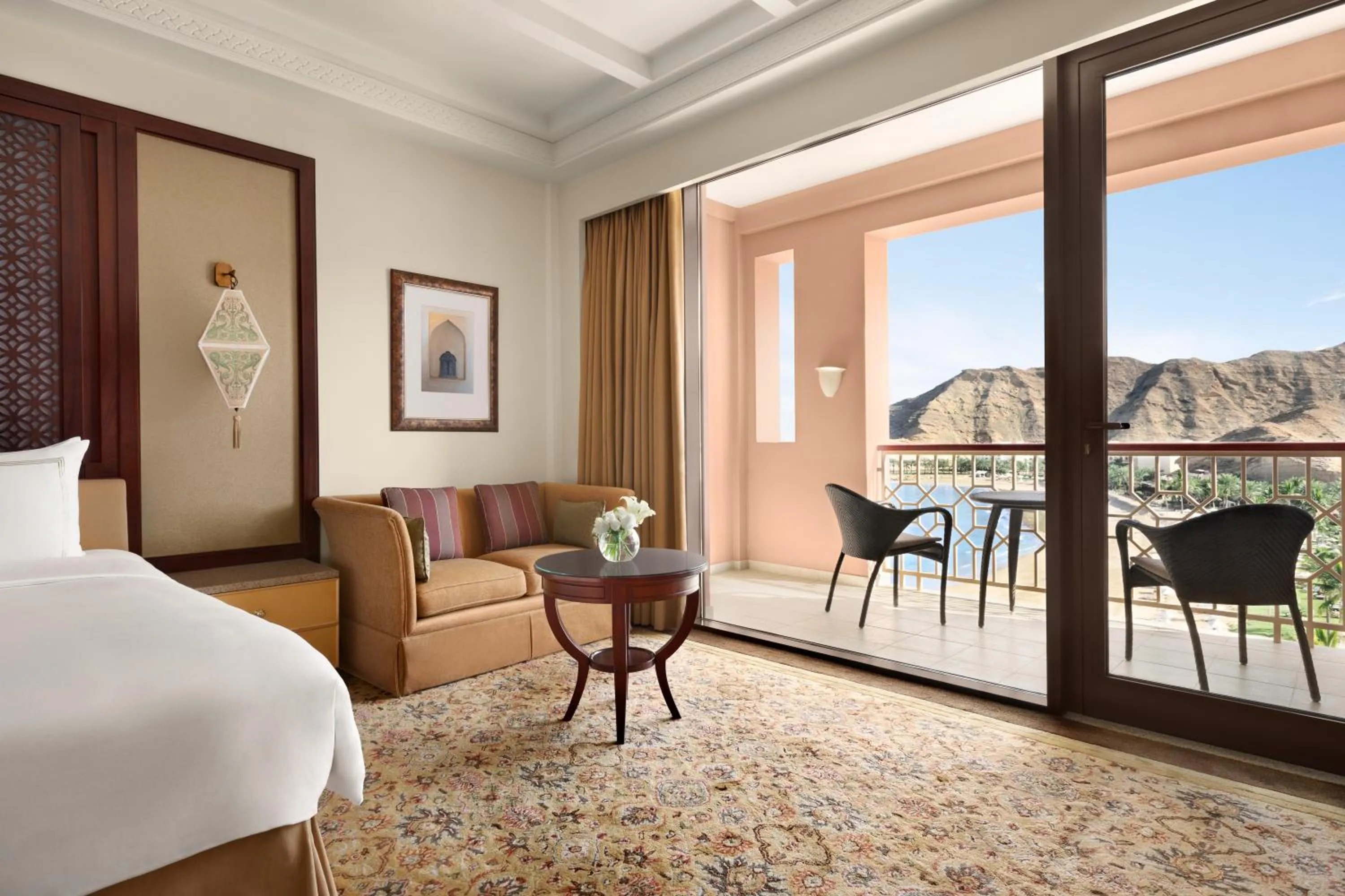 Deluxe Twin Room with Sea View in Shangri-La Al Husn, Muscat - Adults Only Resort