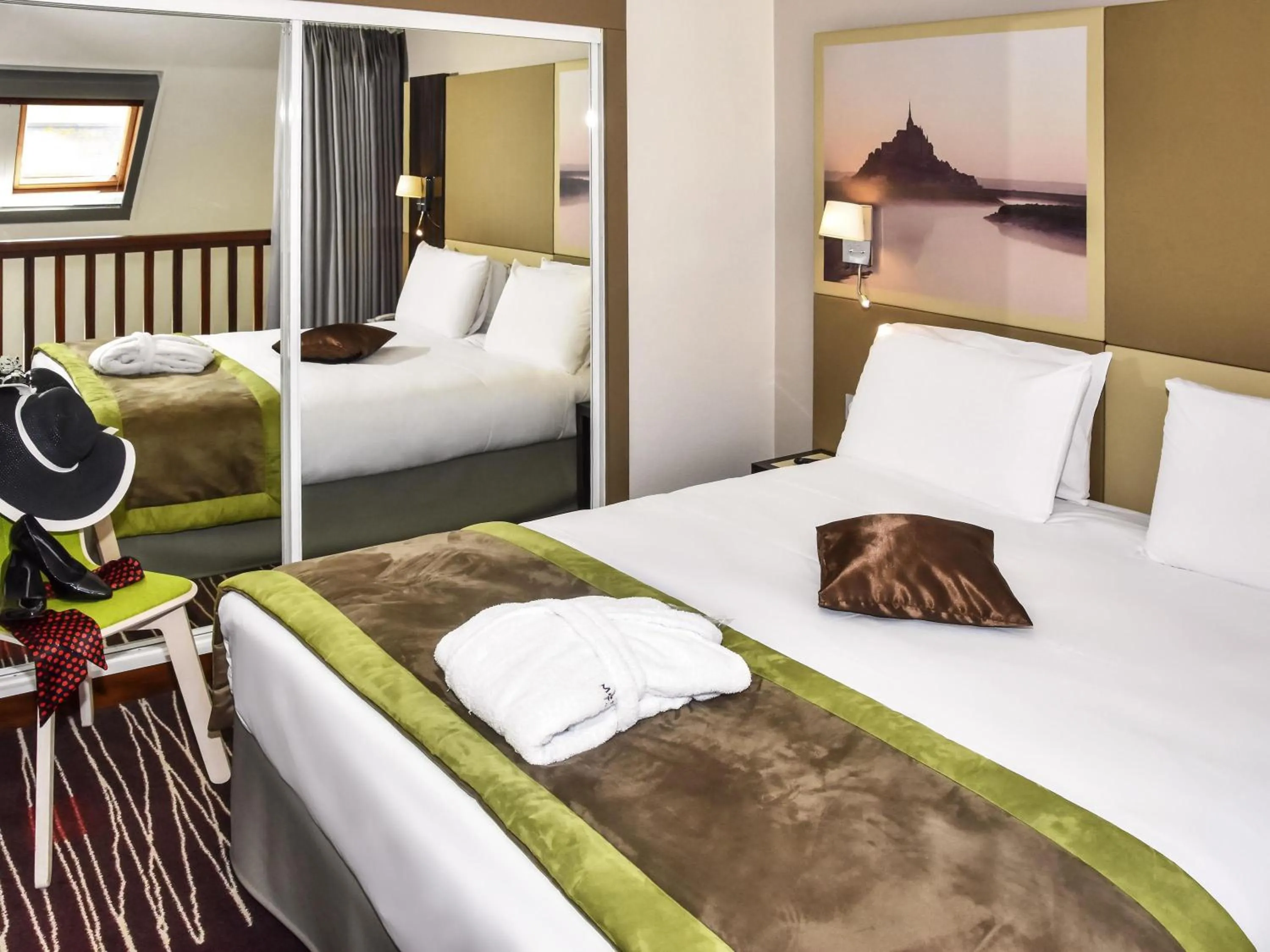 Duplex Family Room in Mercure Granville Le Grand Large