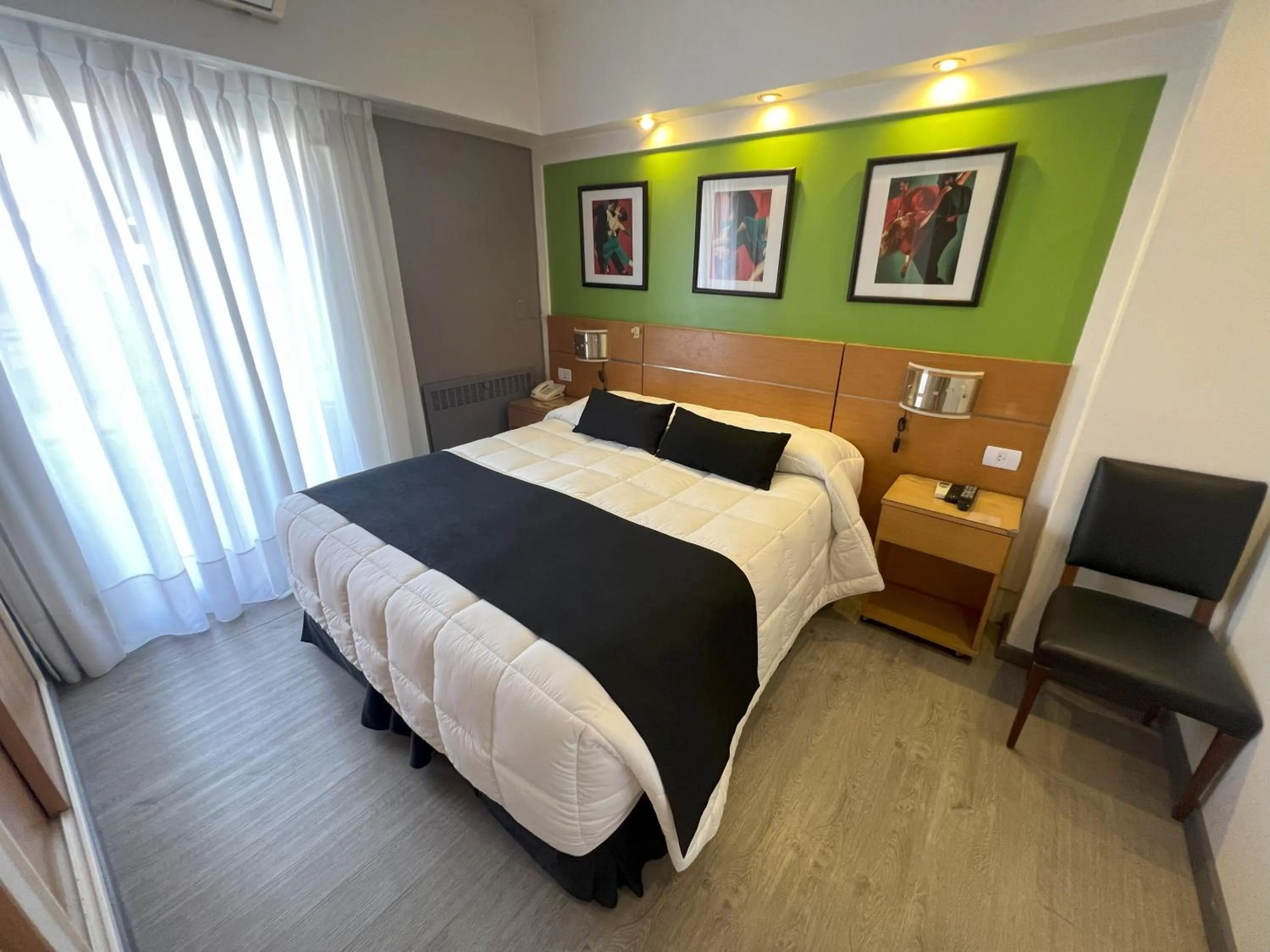 Suite with Spa Bath in Sarmiento Palace Hotel