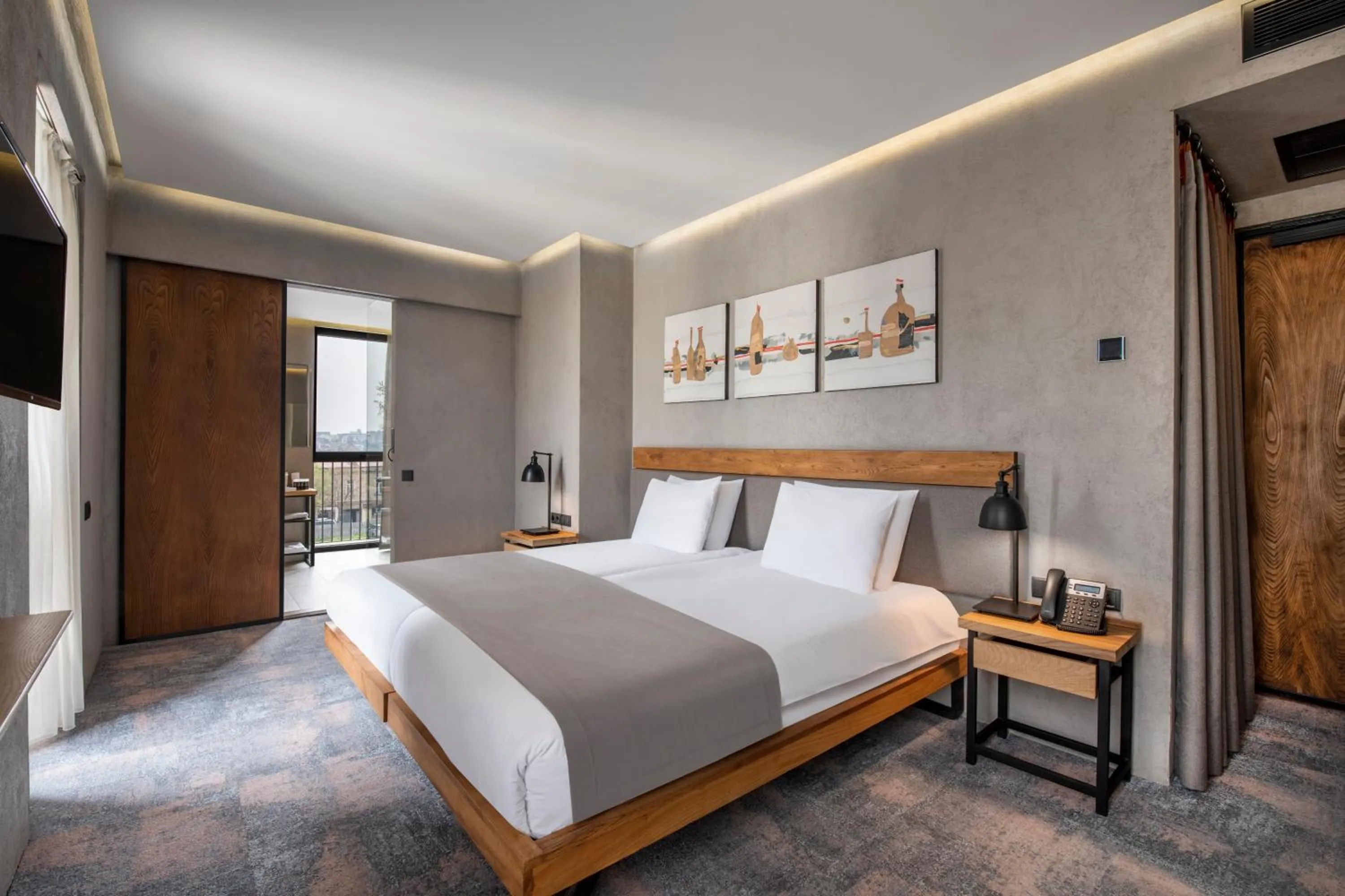 Corner  Room in IOTA Hotel Tbilisi