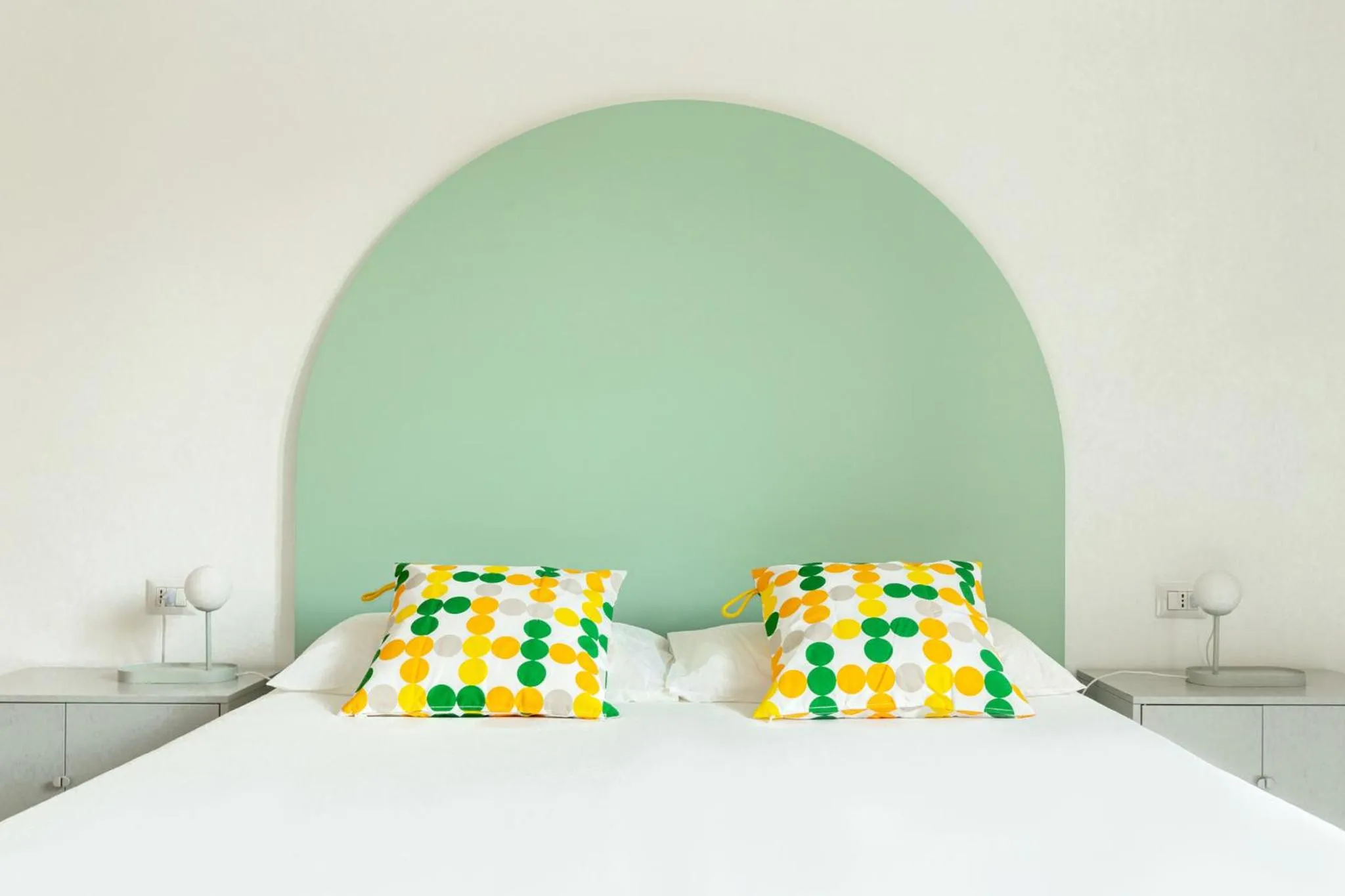 Deluxe Double Room with Balcony - single occupancy in Spacebility City - self check-in