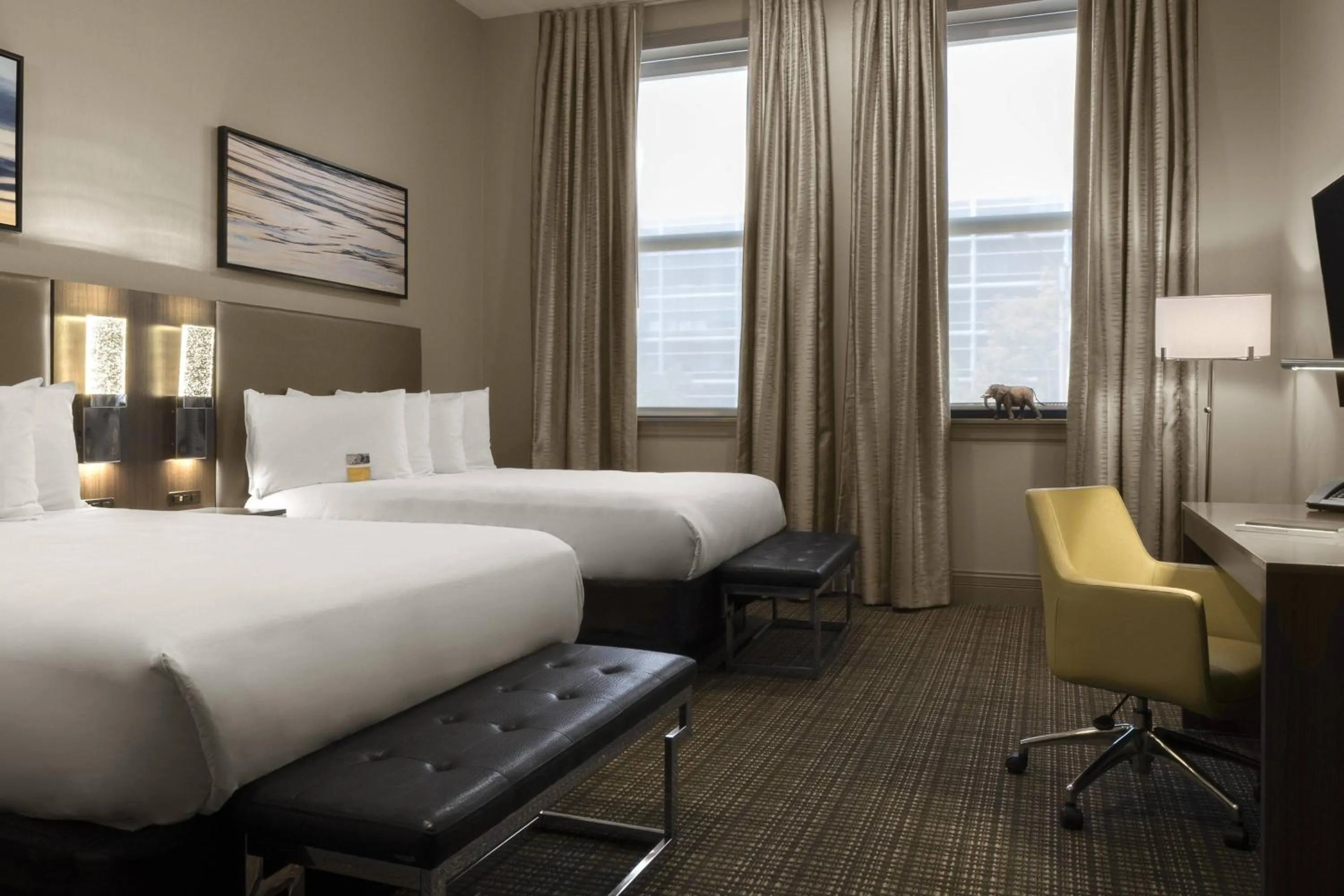 Double Queen Deluxe in The Current Iowa, Autograph Collection