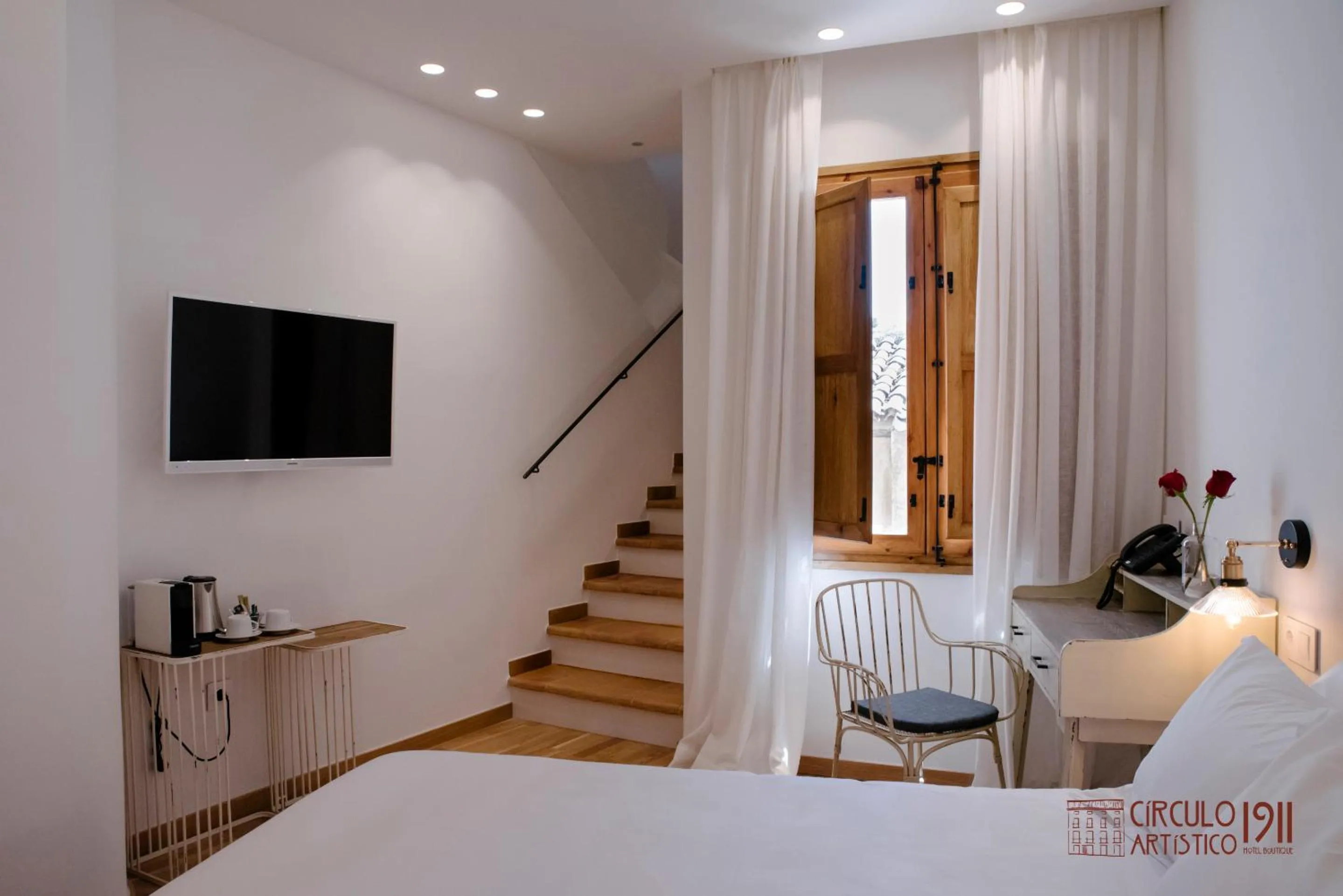 Deluxe Double Room with Castle View in Círculo Artístico 1911 Hotel Boutique