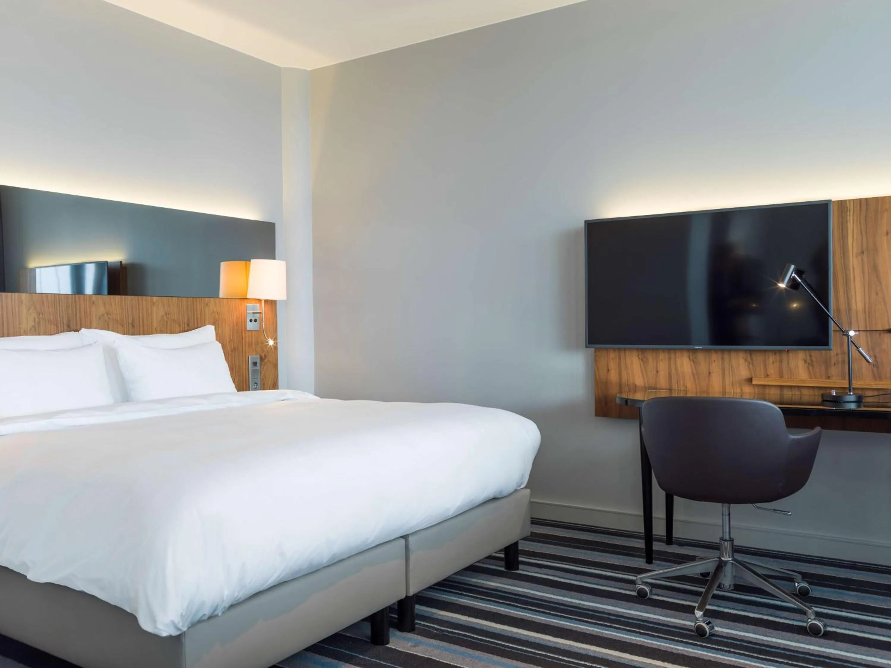 Scandinavian Style Premium Room in Radisson Blu Airport Terminal Hotel