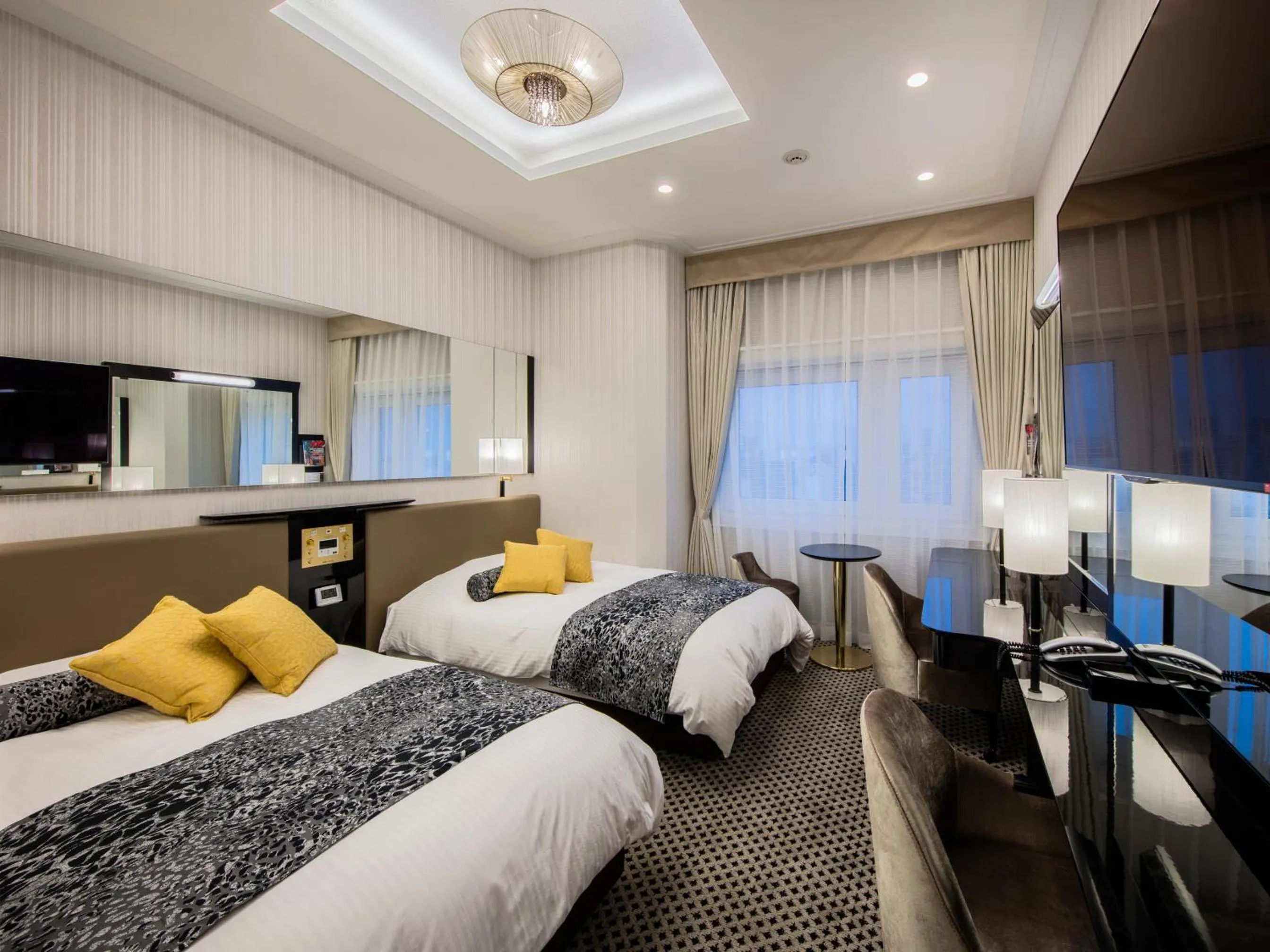 Deluxe Twin Room in APA Hotel Asakusa Tawaramachi Ekimae