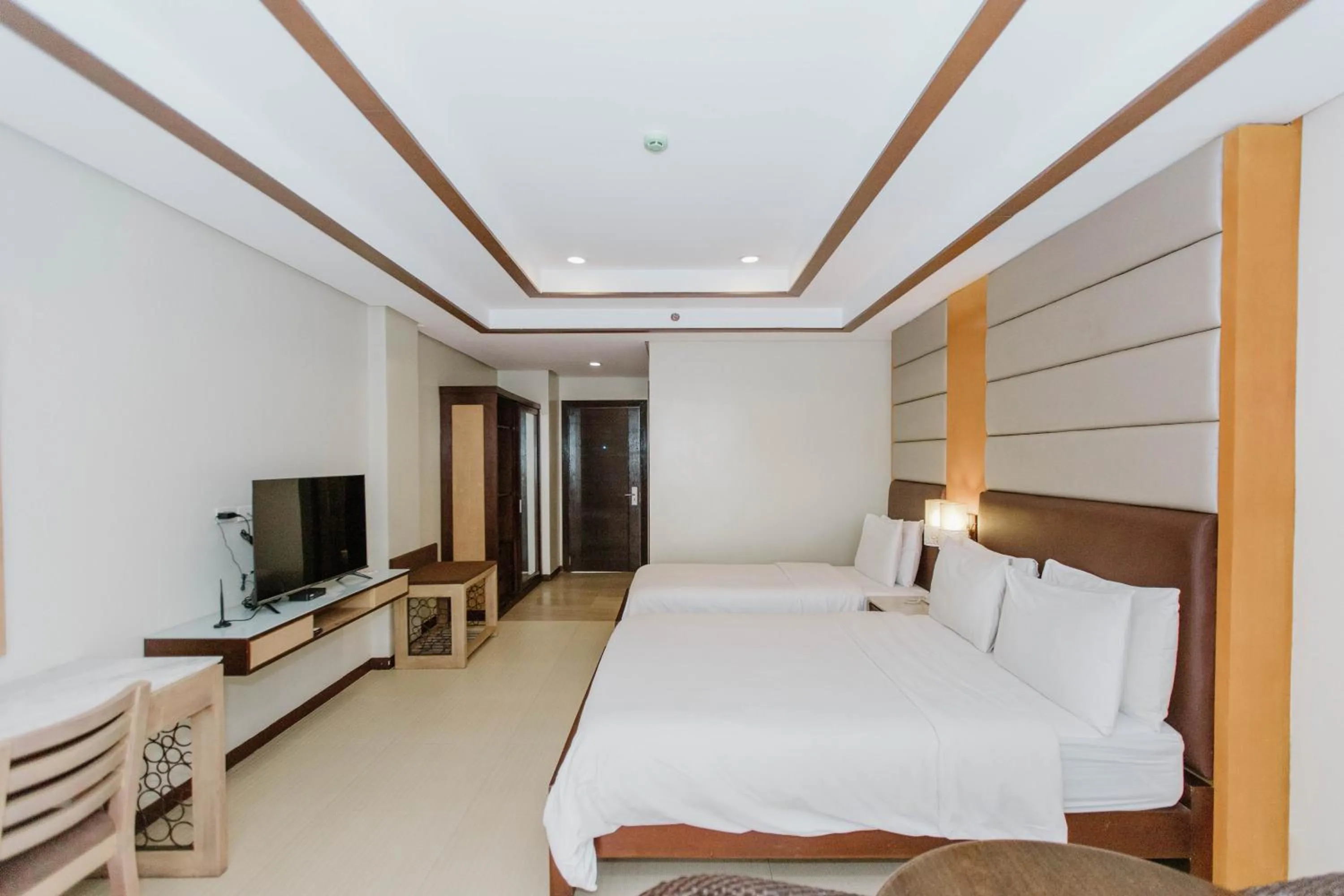 Standard Twin Room in Cebu Westown Lagoon - South Wing