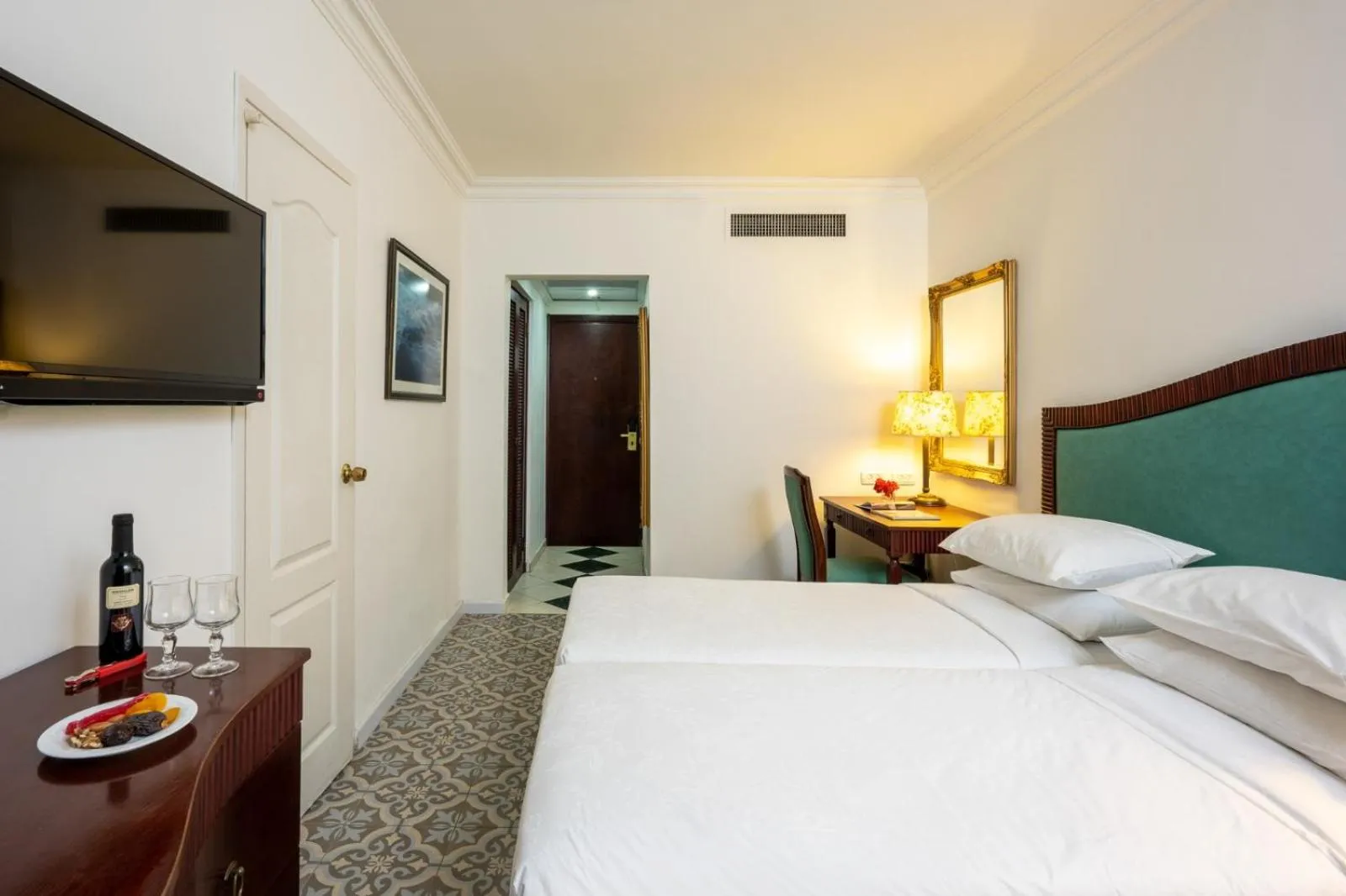 Double or Twin Room in Jerusalem Gold Hotel