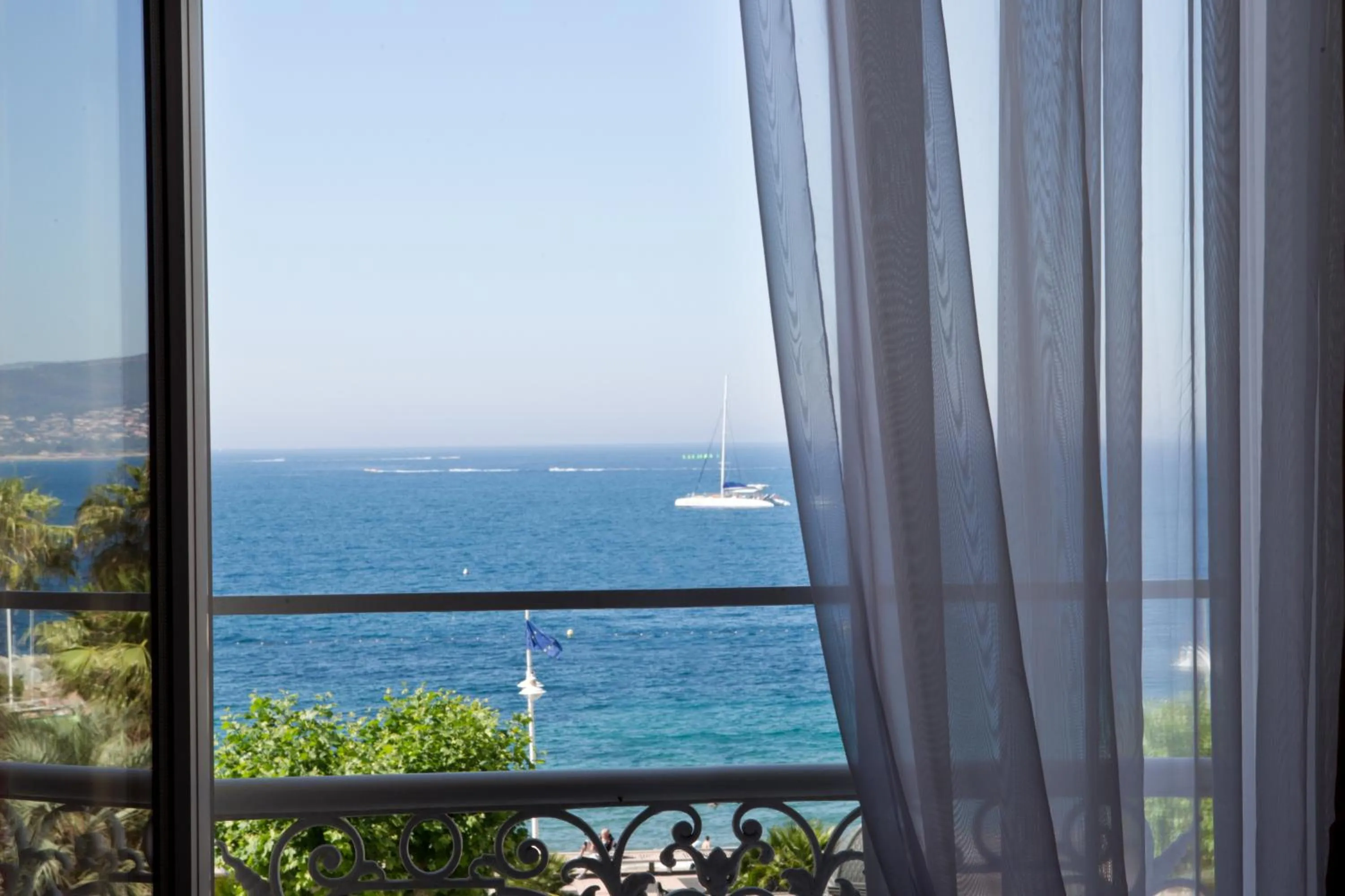 Double or Twin Room - Sea side view in Excelsior