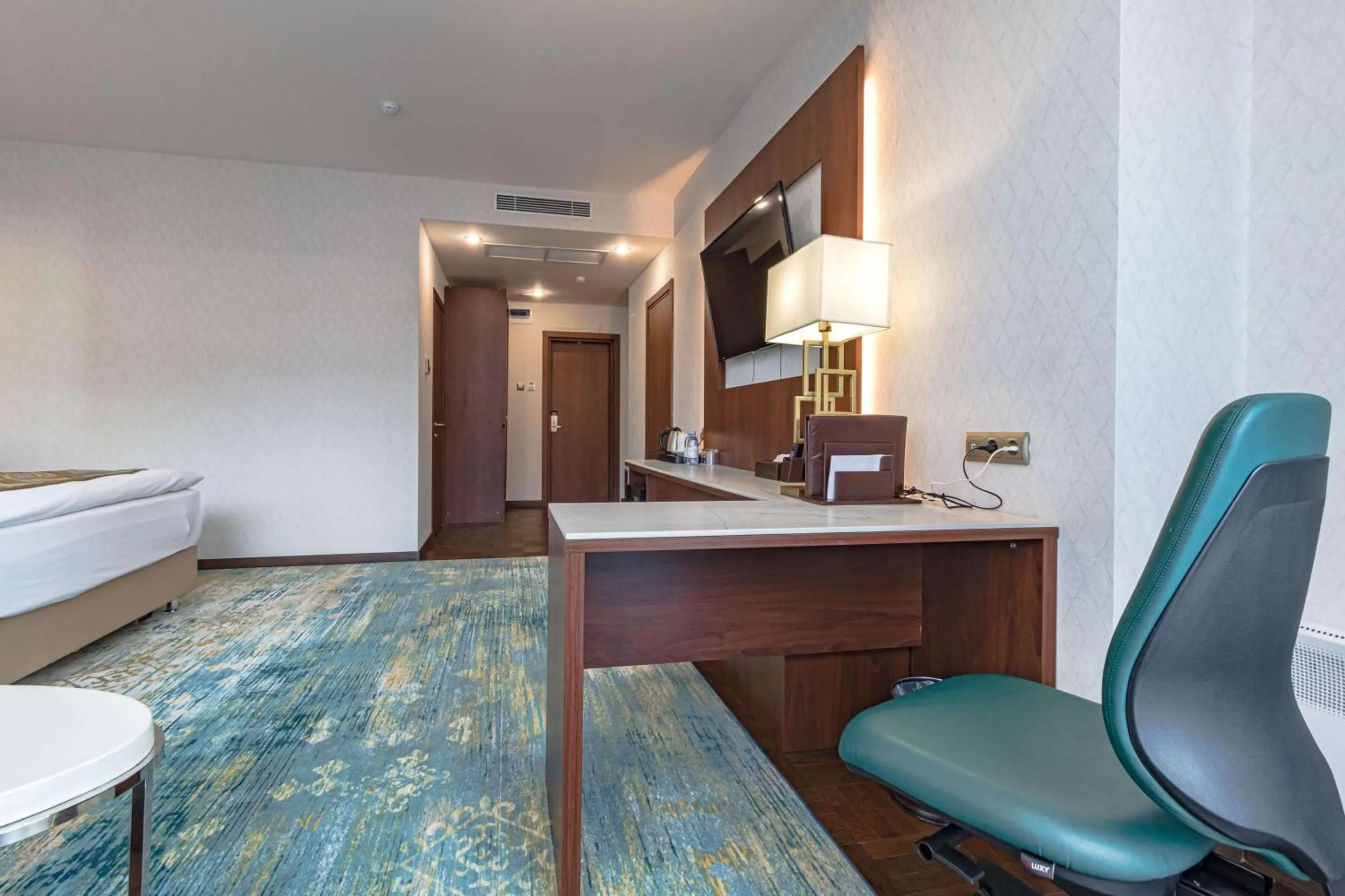 Executive Suite with King Bed - Non-Smoking in Best Western Plus Astana Hotel